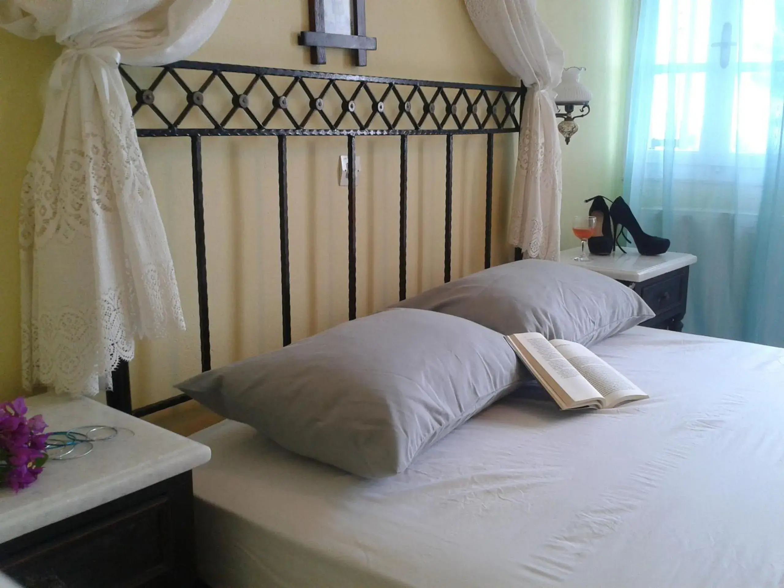 Bed in Aelia by Eltheon Bed in Aelia by Eltheon