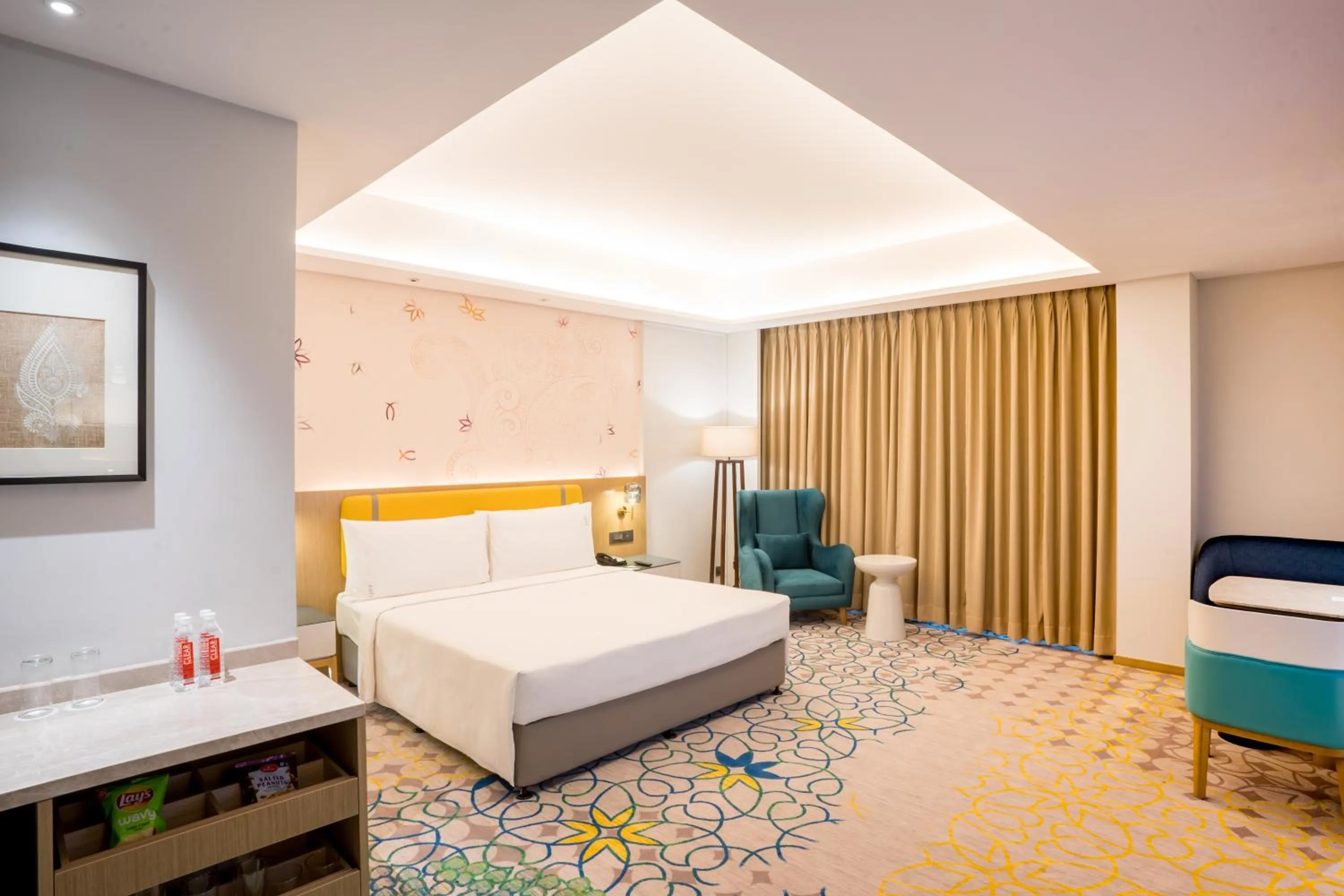 Bed in Holiday Inn Lucknow Airport by IHG