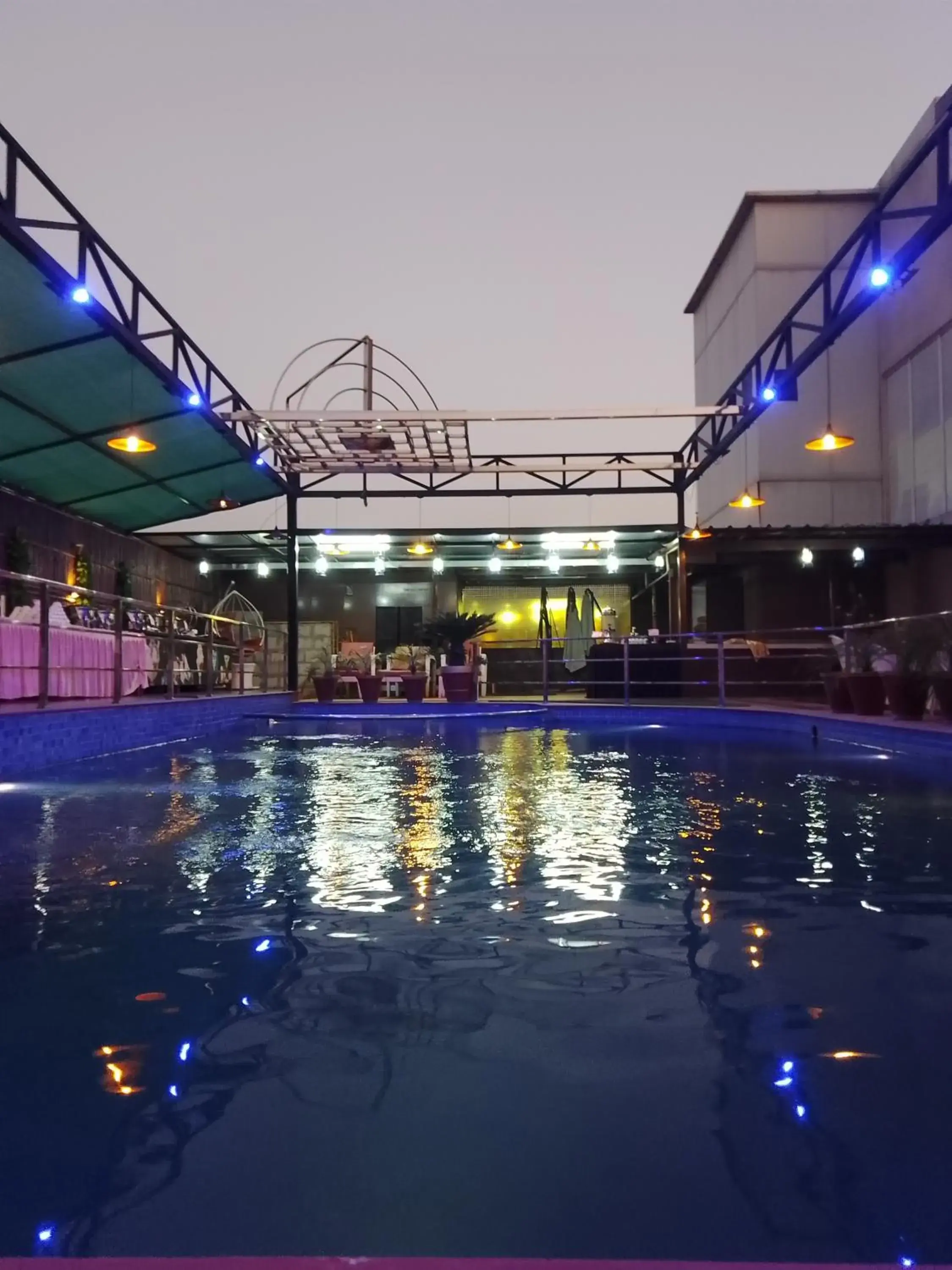 Pool view in Hotel 5 Flowers Ananta Elite Pool view in Hotel 5 Flowers Ananta Elite