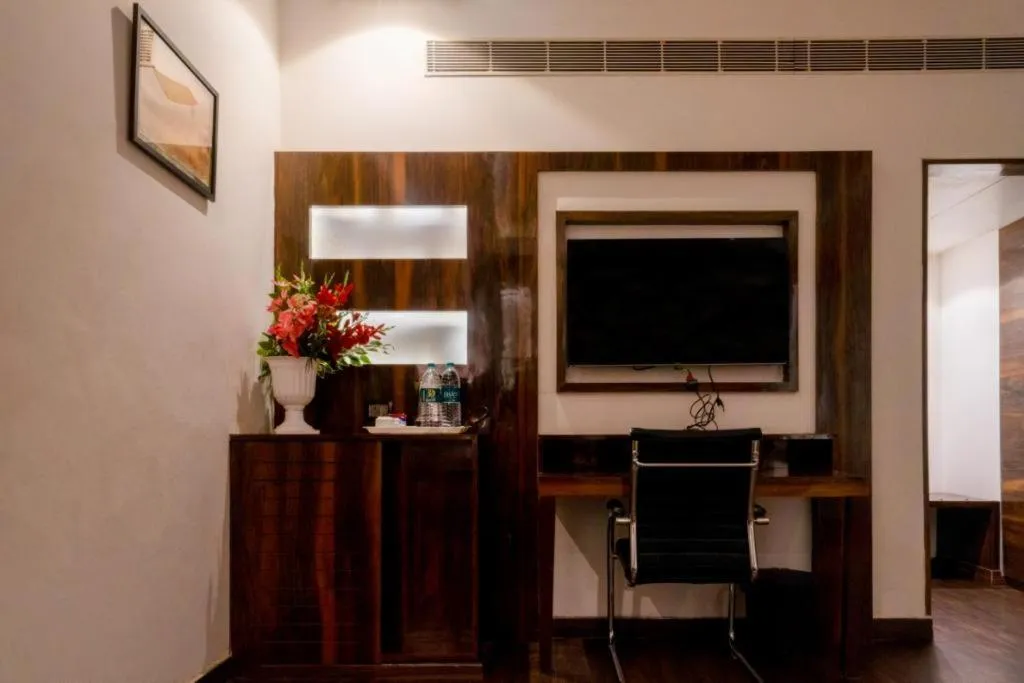 Hotel 5 Flowers Ananta Elite