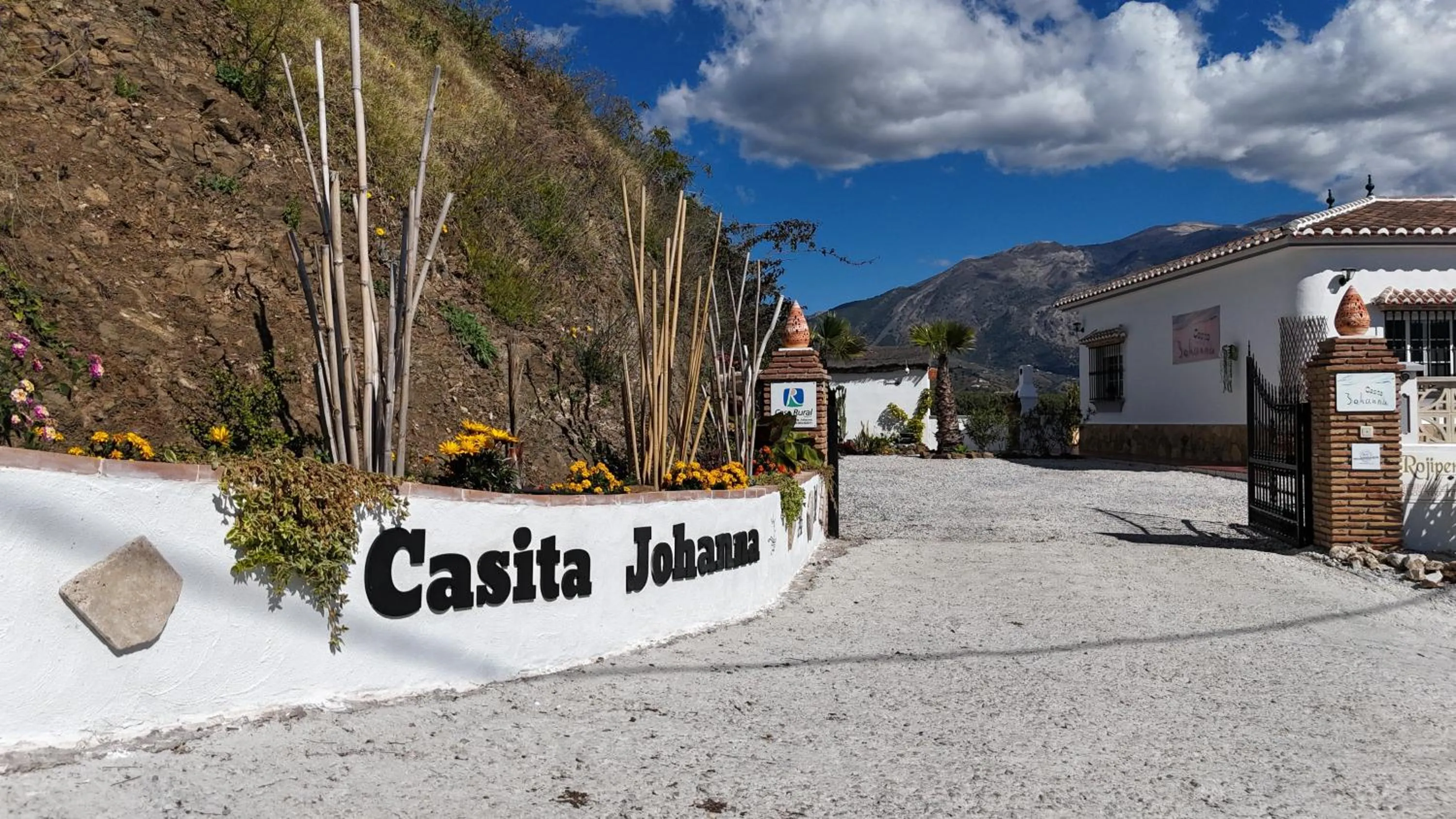 Property building in Casita Johanna
