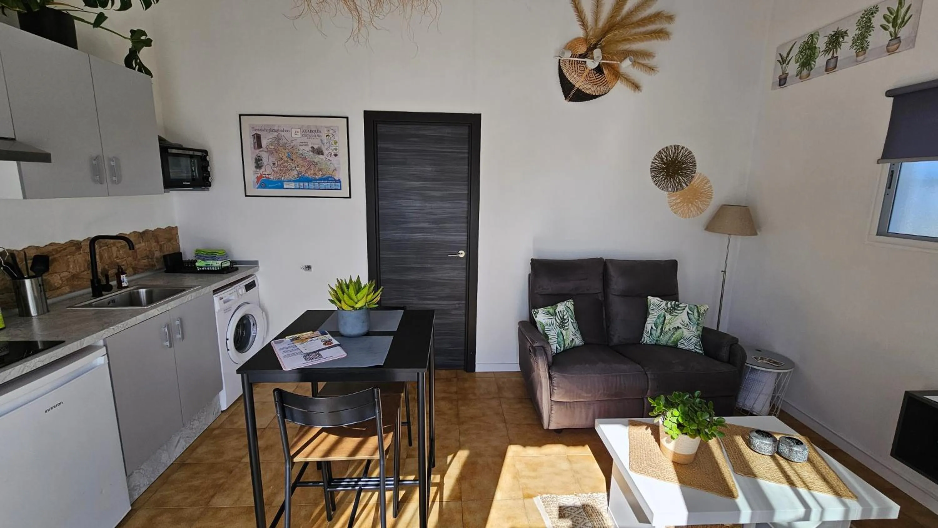 Property building in Casita Johanna