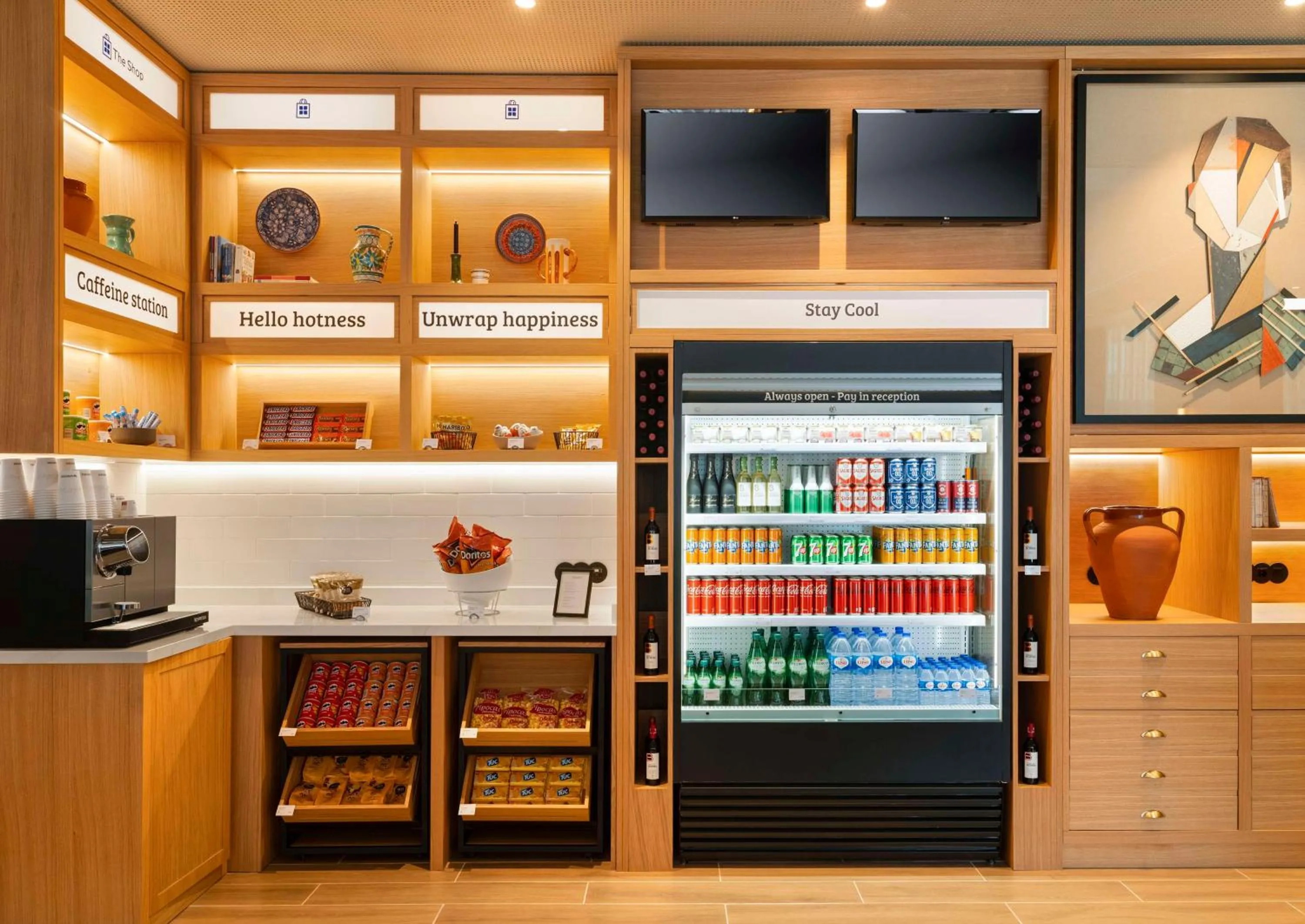 Restaurant/places to eat in Hilton Garden Inn Evora