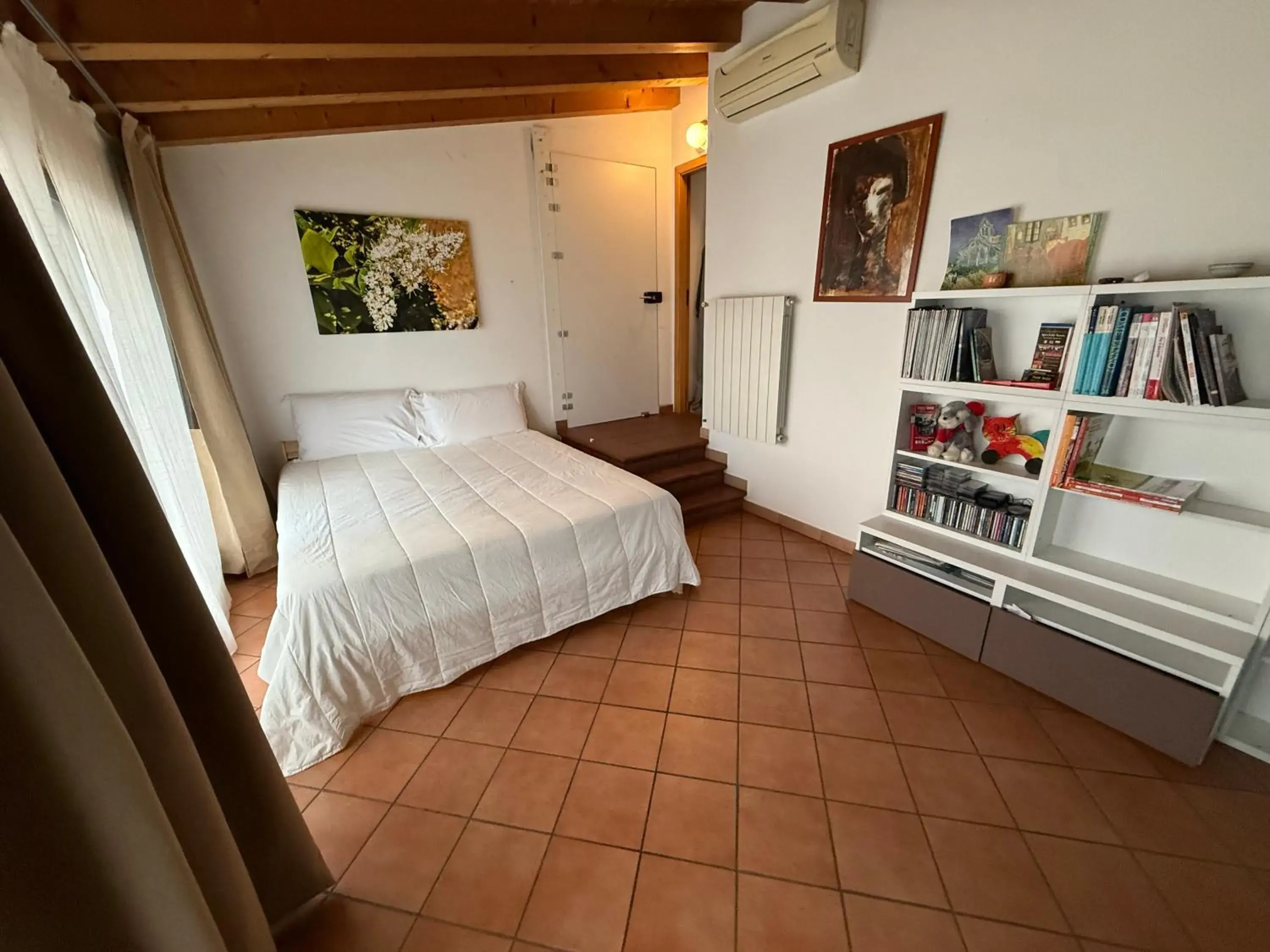 Quadruple Room with Private External Bathroom in Bnb San Barnaba Quadruple Room with Private External Bathroom in Bnb San Barnaba