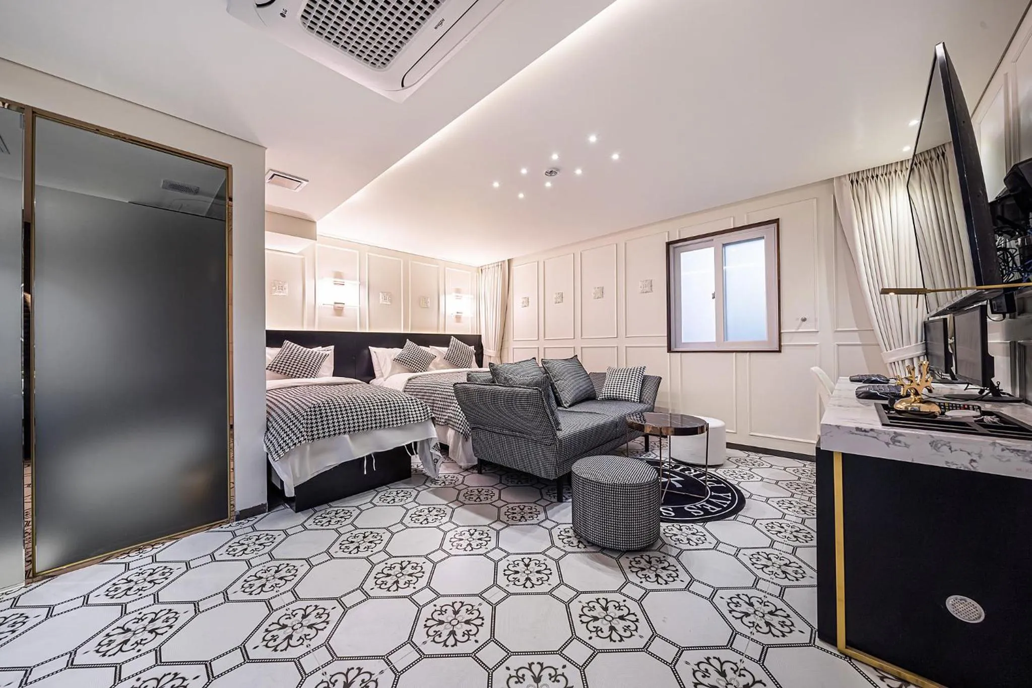 Bed in Jongno Olive Hotel