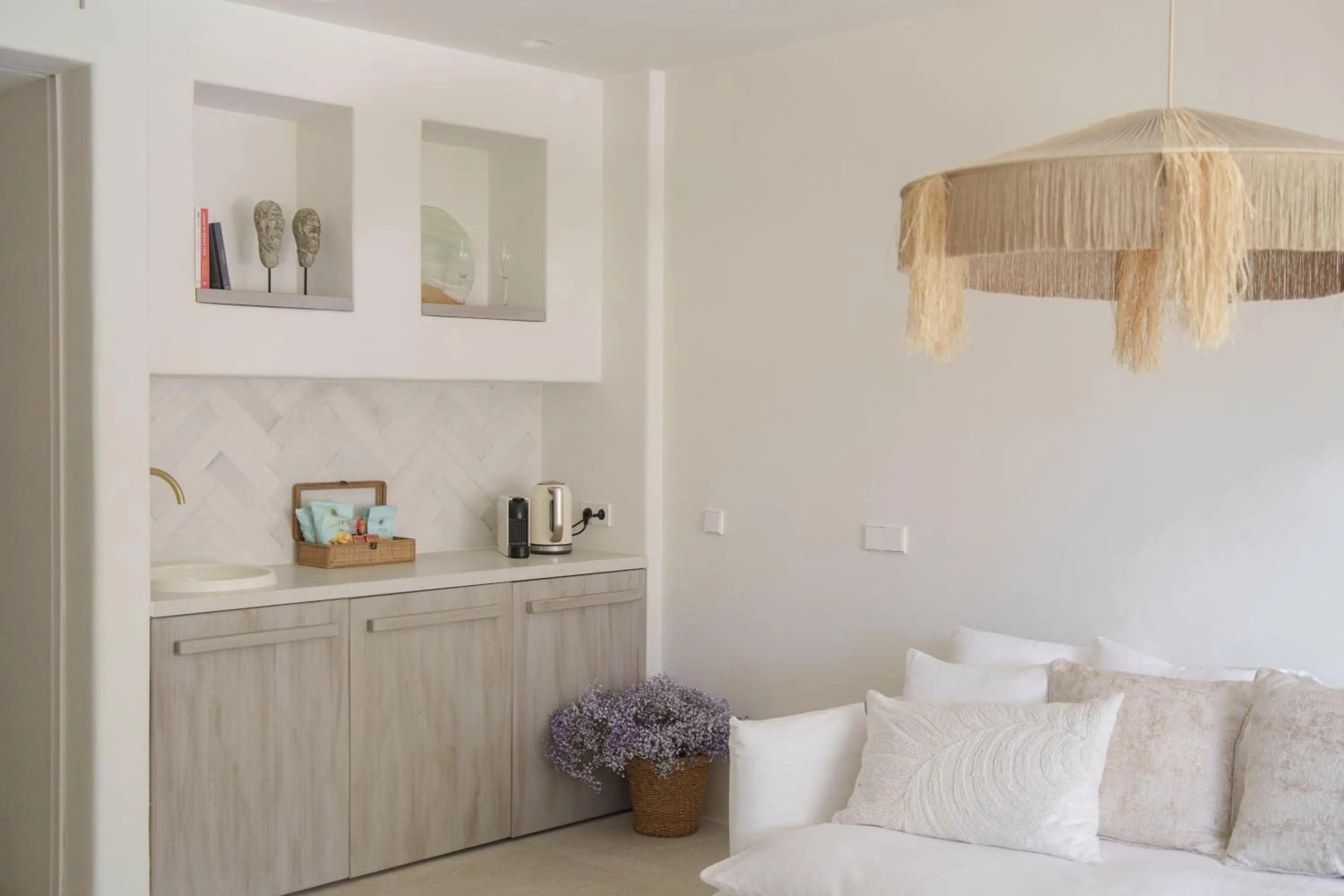 kitchen, Bed in Mar Suites Formentera by Universal Beach Hotels