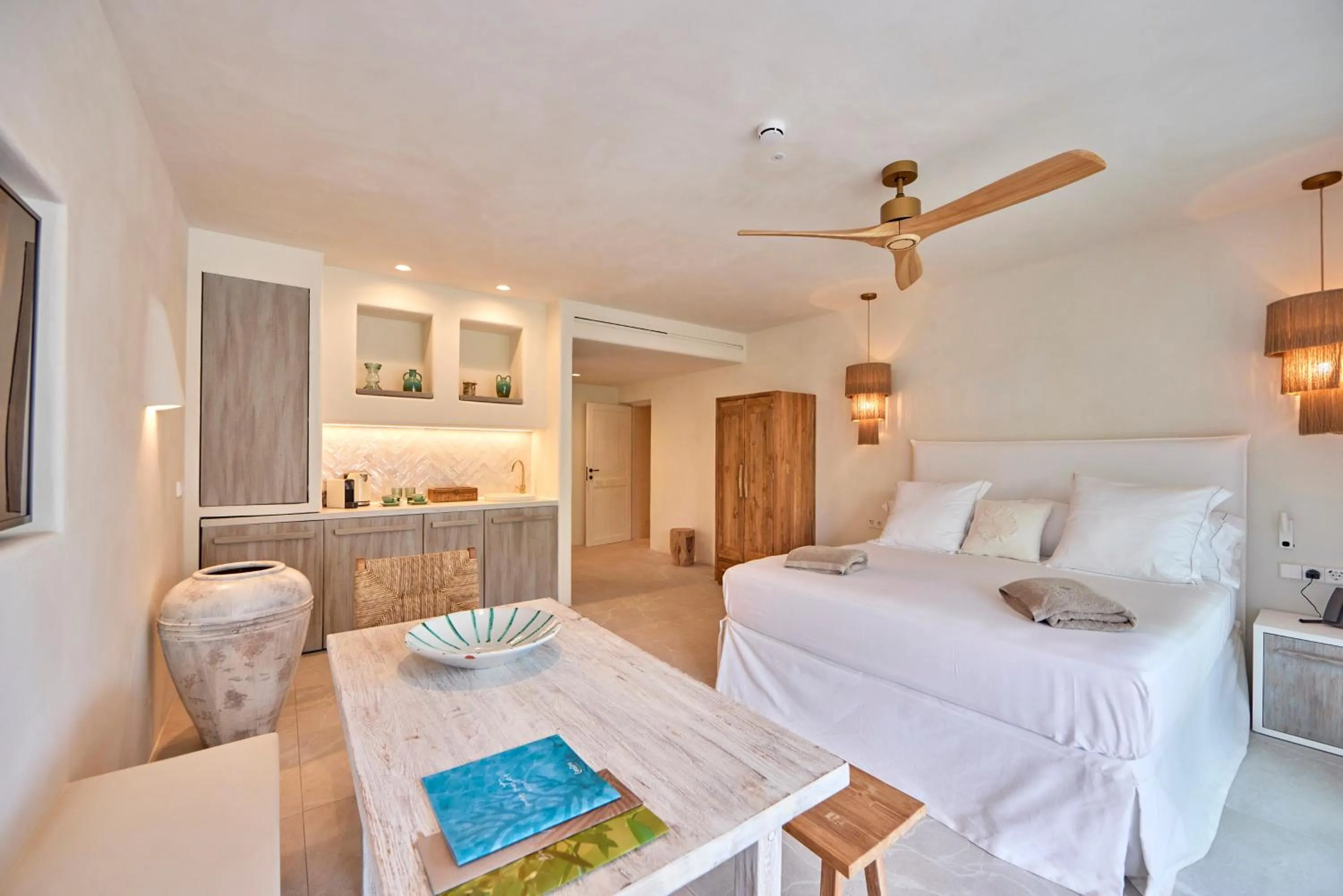 Photo of the whole room, Bed in Mar Suites Formentera by Universal Beach Hotels