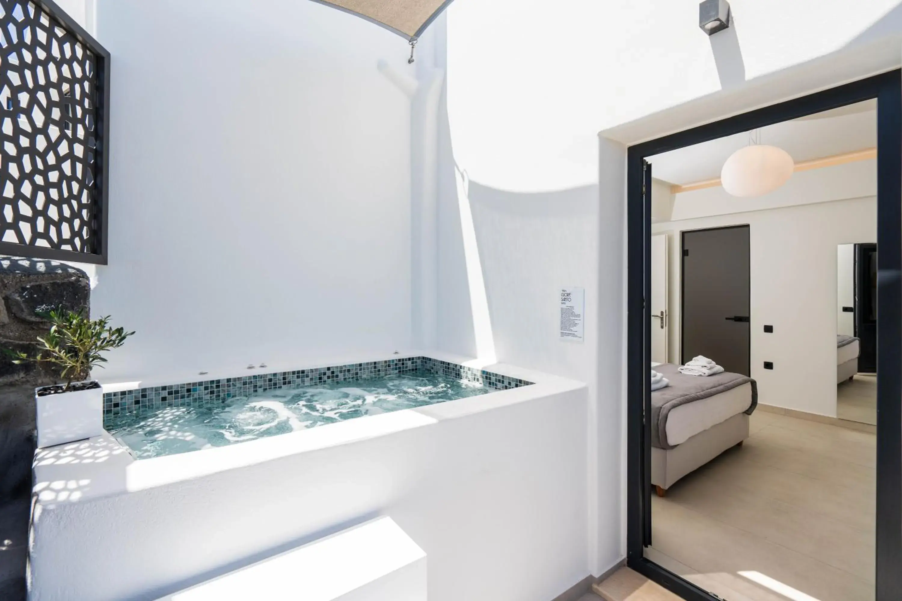 Junior Suite with Hot Tub in Cuore Santo Suites Junior Suite with Hot Tub in Cuore Santo Suites