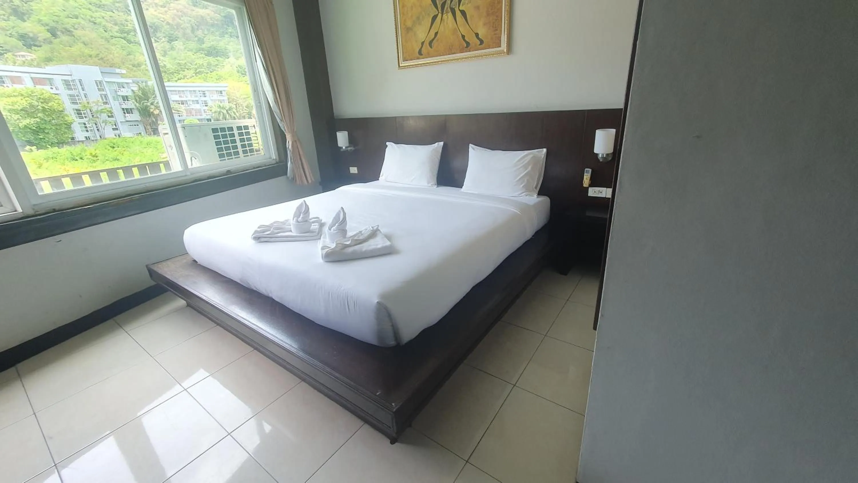 Bed in SM Patong Resort
