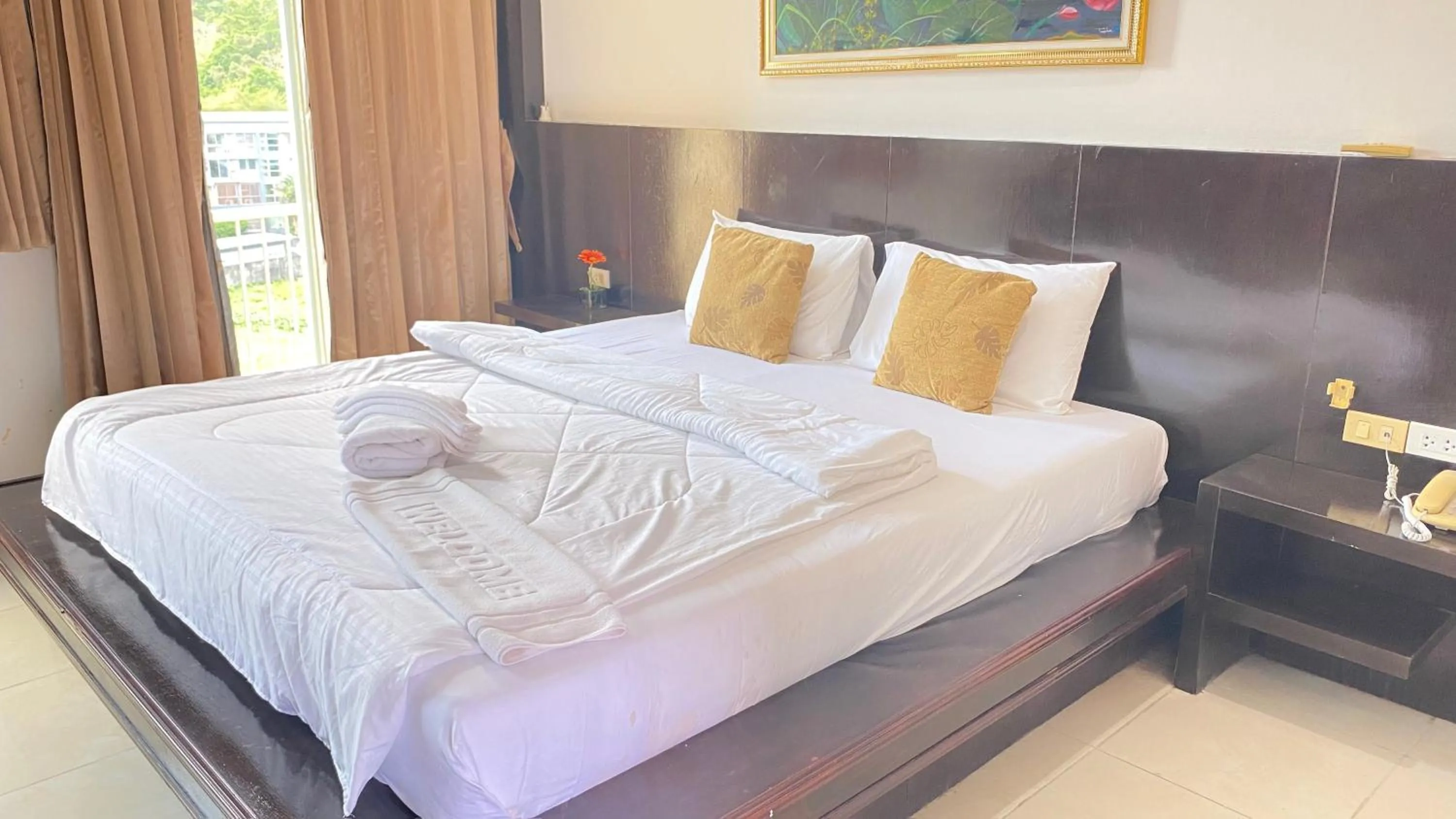 Bed in SM Patong Resort