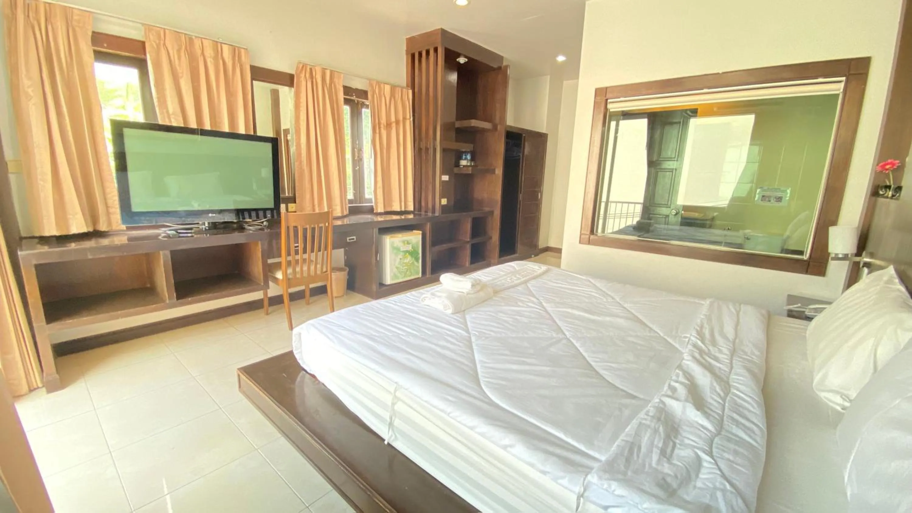 Bed in SM Patong Resort