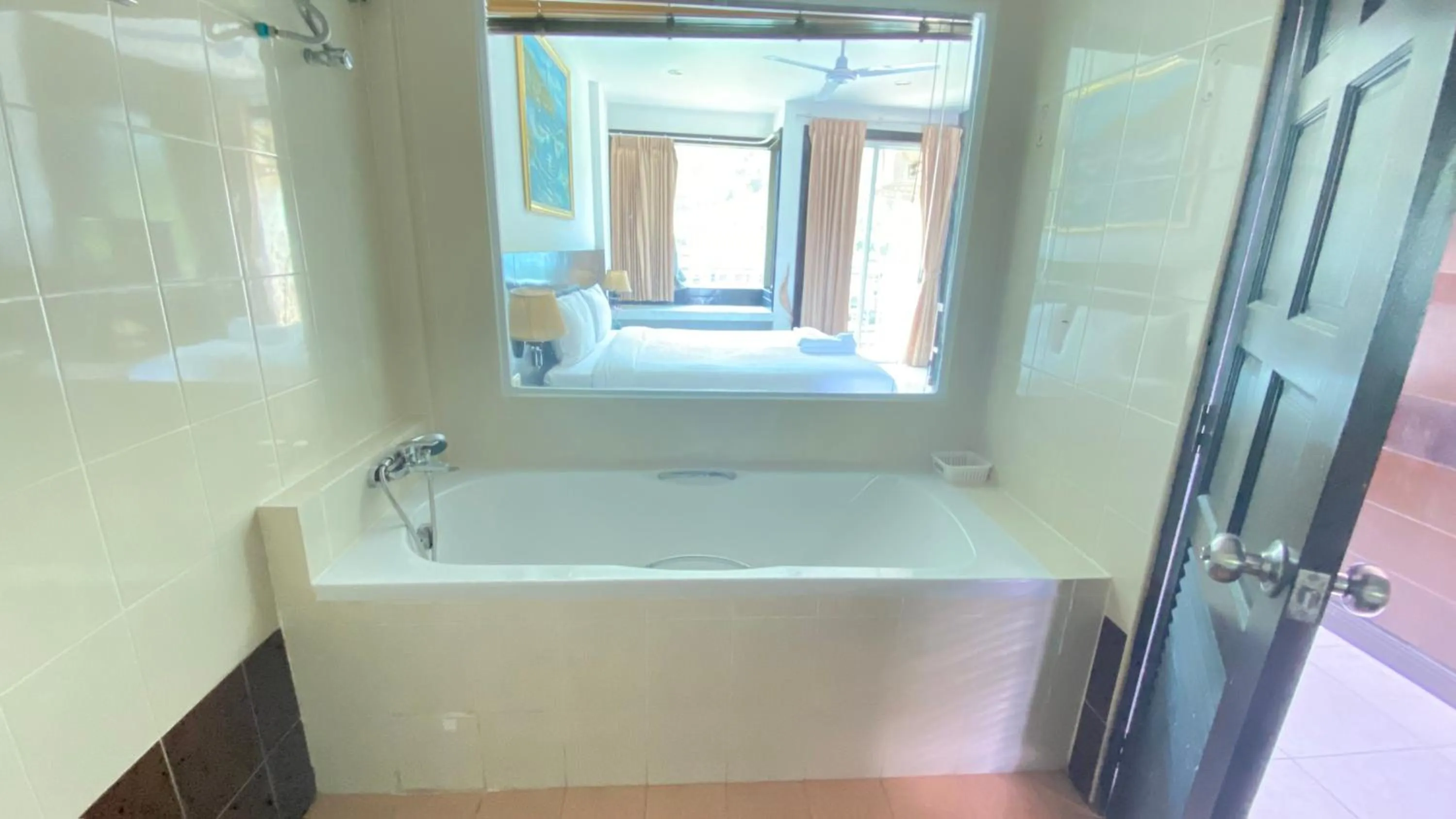 Hot Tub in SM Patong Resort