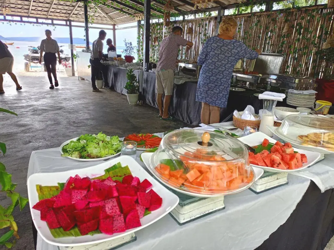 Breakfast in SCARLET SAILS BUNGALOW Breakfast in SCARLET SAILS BUNGALOW