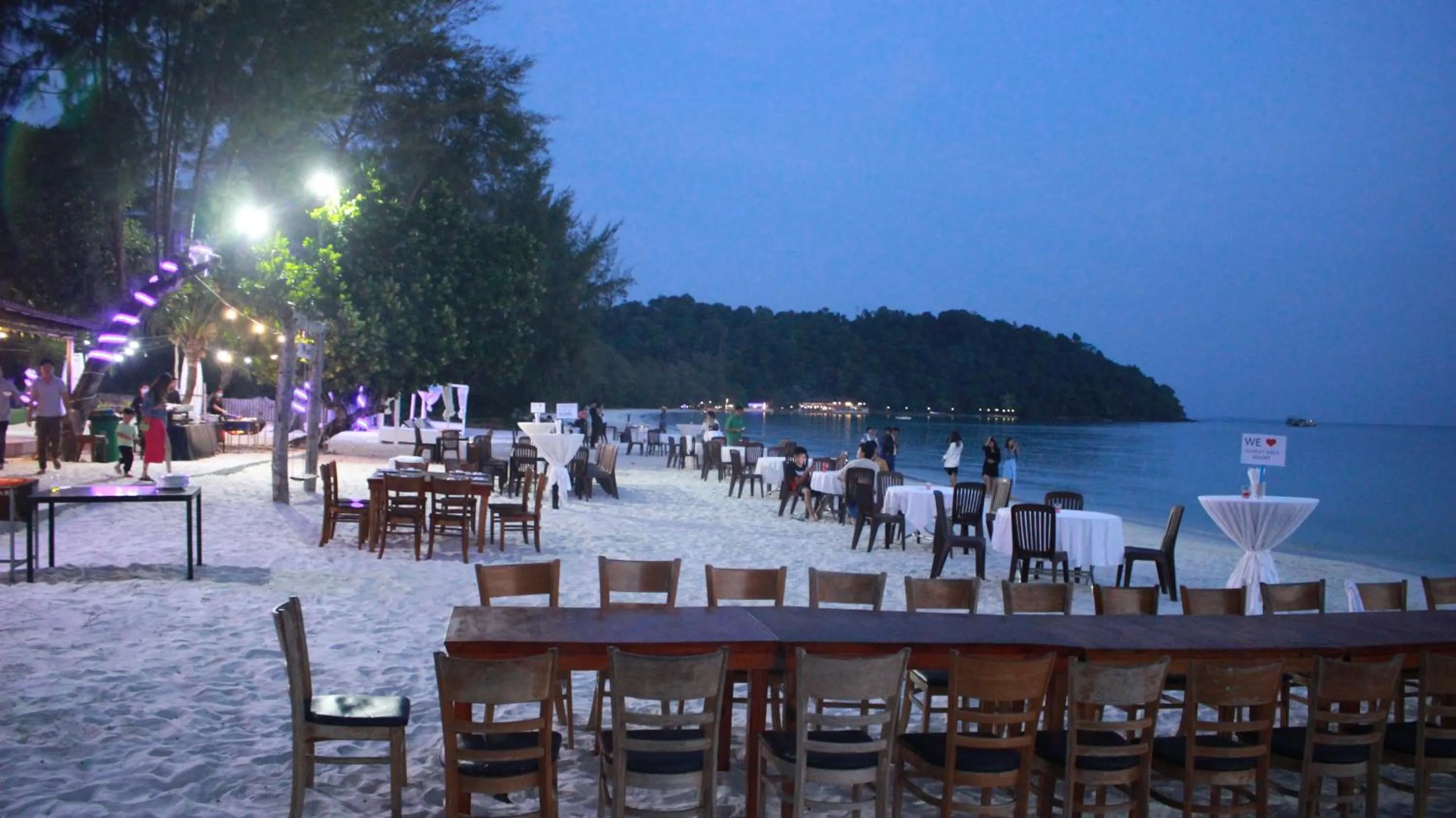 SCARLET SAILS BUNGALOW