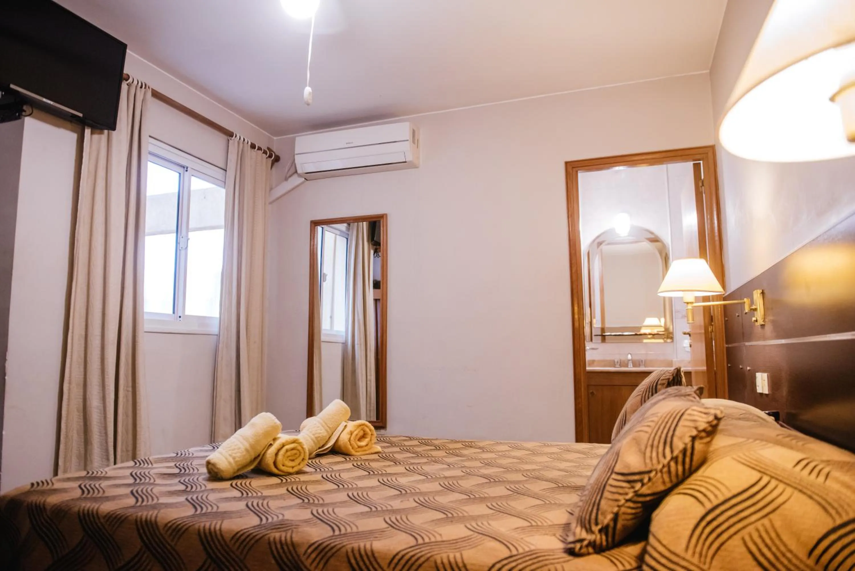 Photo of the whole room in Hotel Pacífico