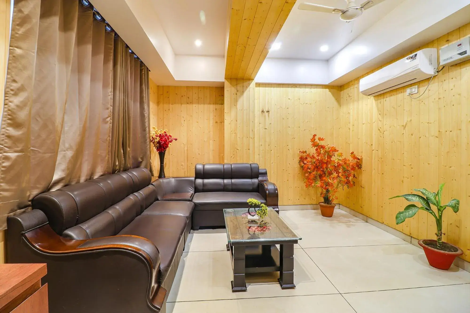 Lobby or reception in FabHotel Grand Arya Lobby or reception in FabHotel Grand Arya