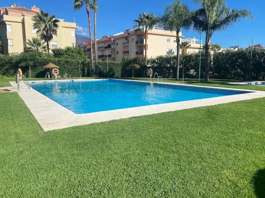 Balcones - Central Estepona 3 bed apt with pool and parking Balcones - Central Estepona 3 bed apt with pool and parking