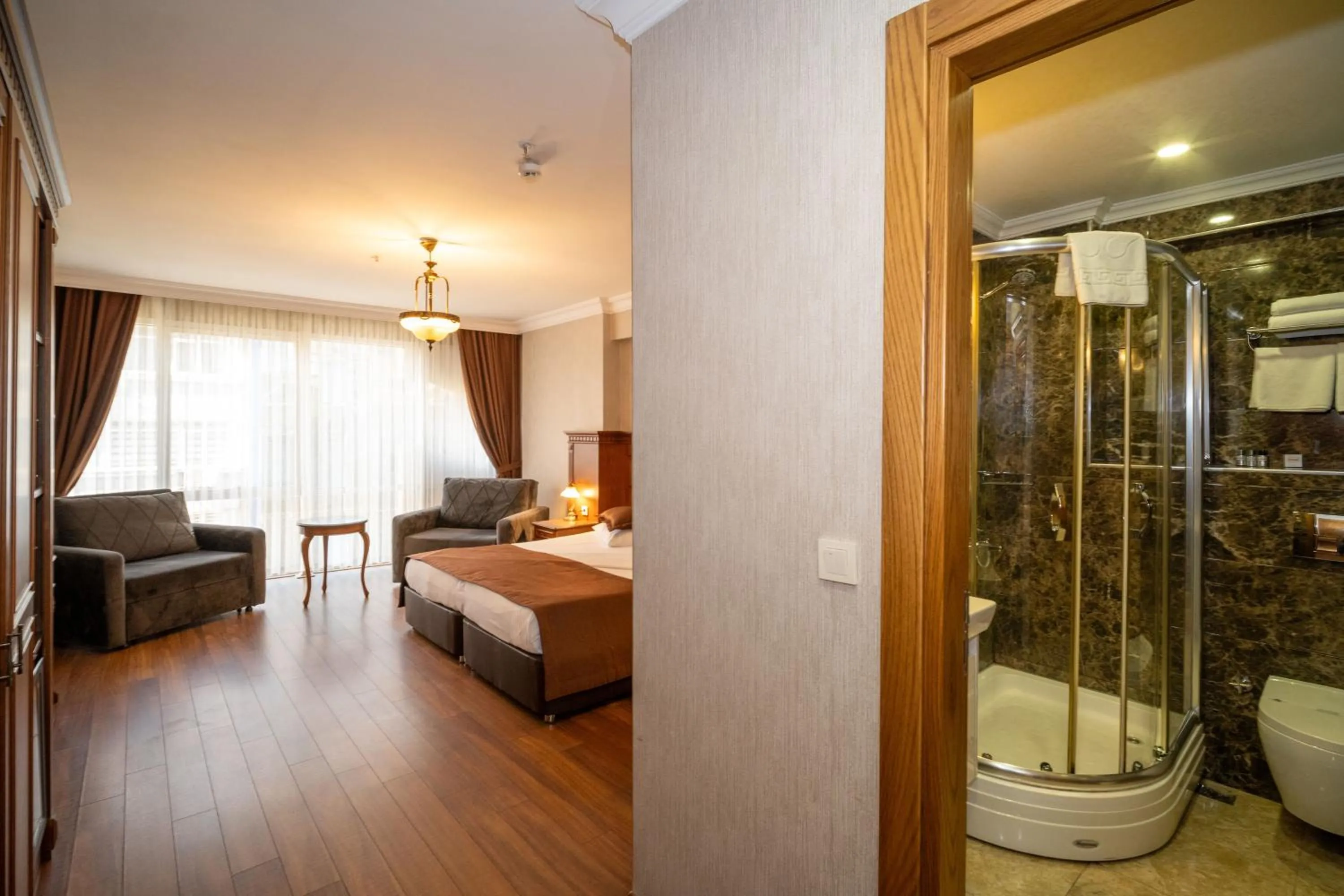 Bathroom, Bed in Hotel Blisstanbul