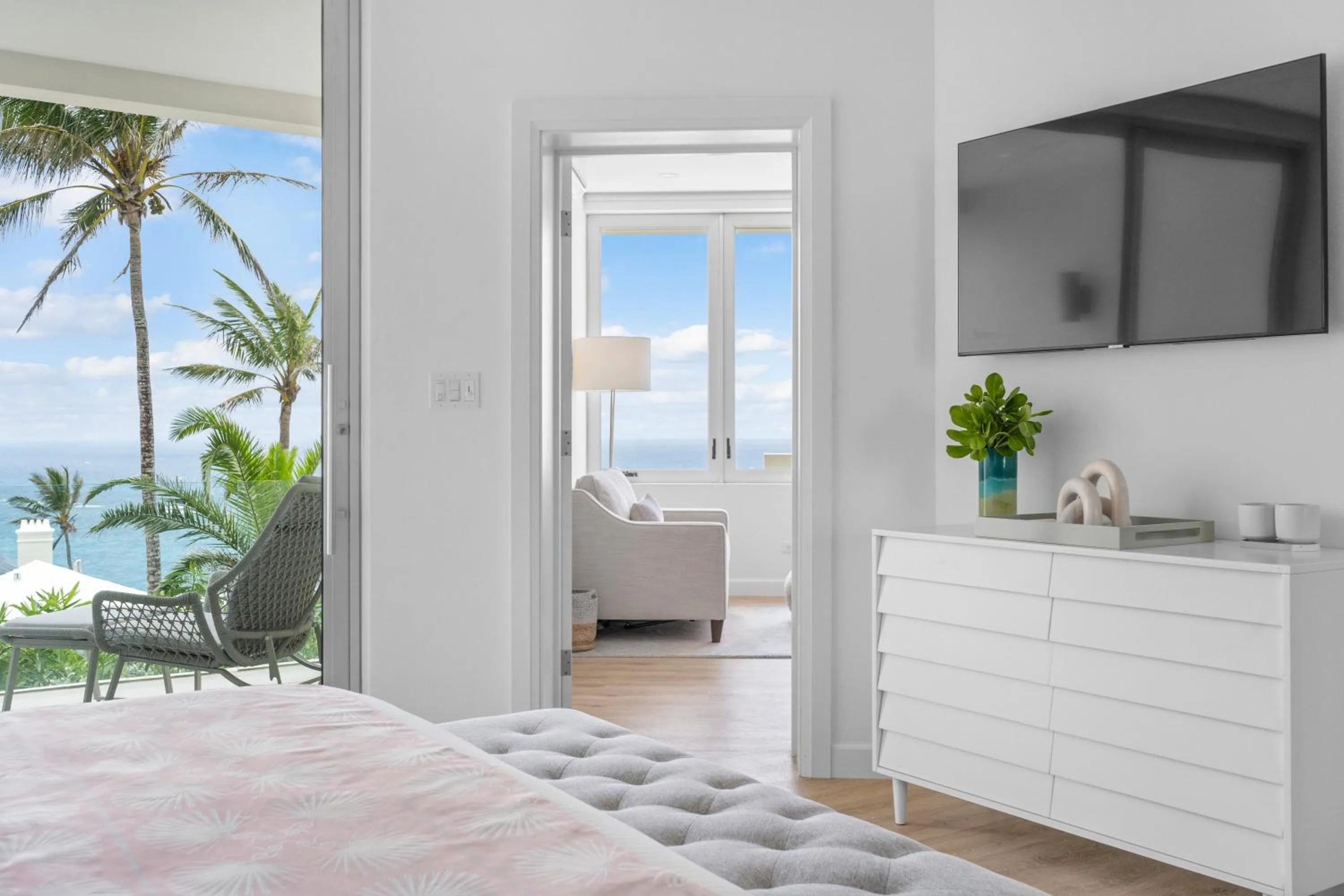 View (from property/room), Bed in Azura Bermuda