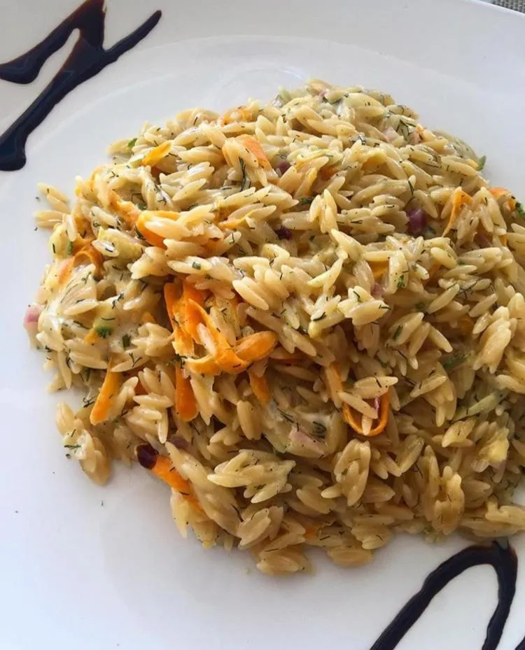 Restaurant/places to eat in Irini Hotel