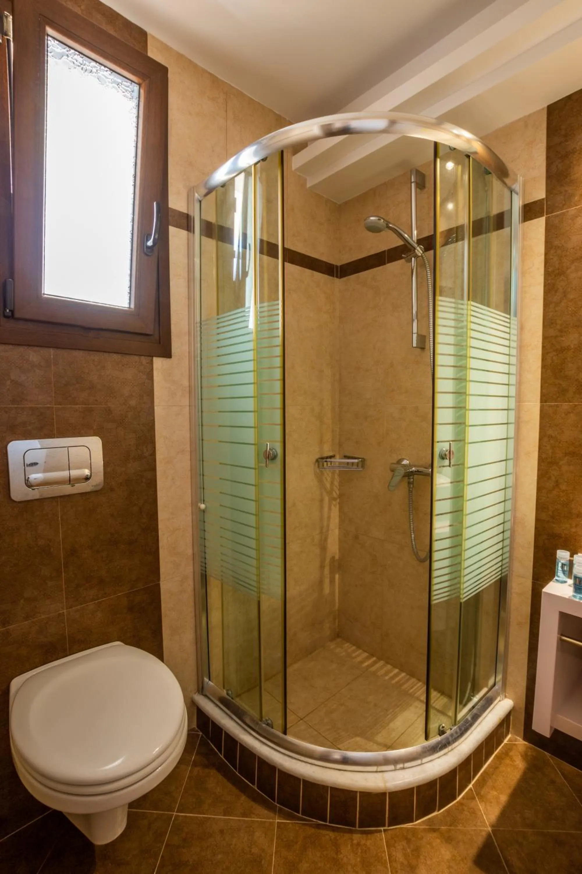 Bathroom in Irini Hotel