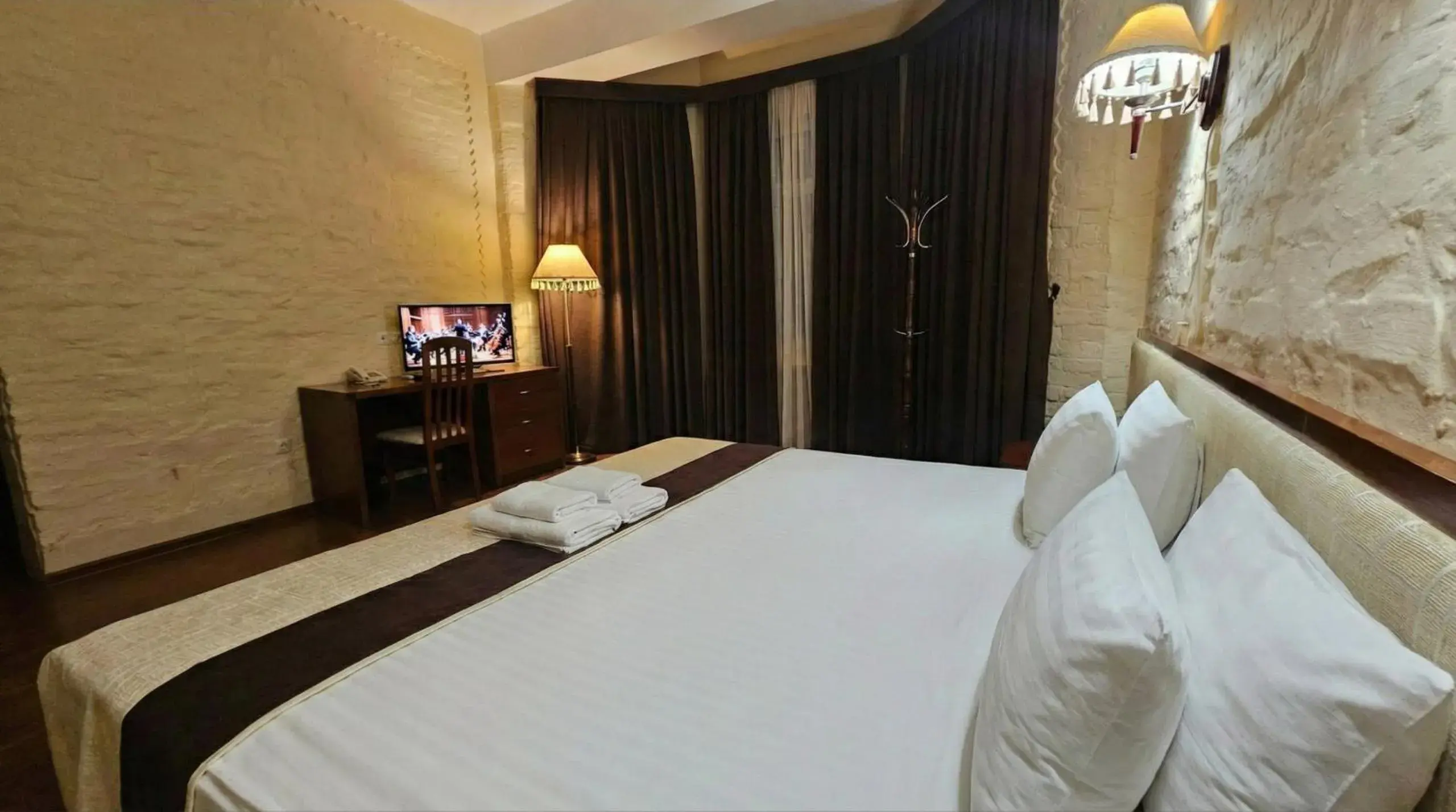 Bed in Retro Palace Bed in Retro Palace