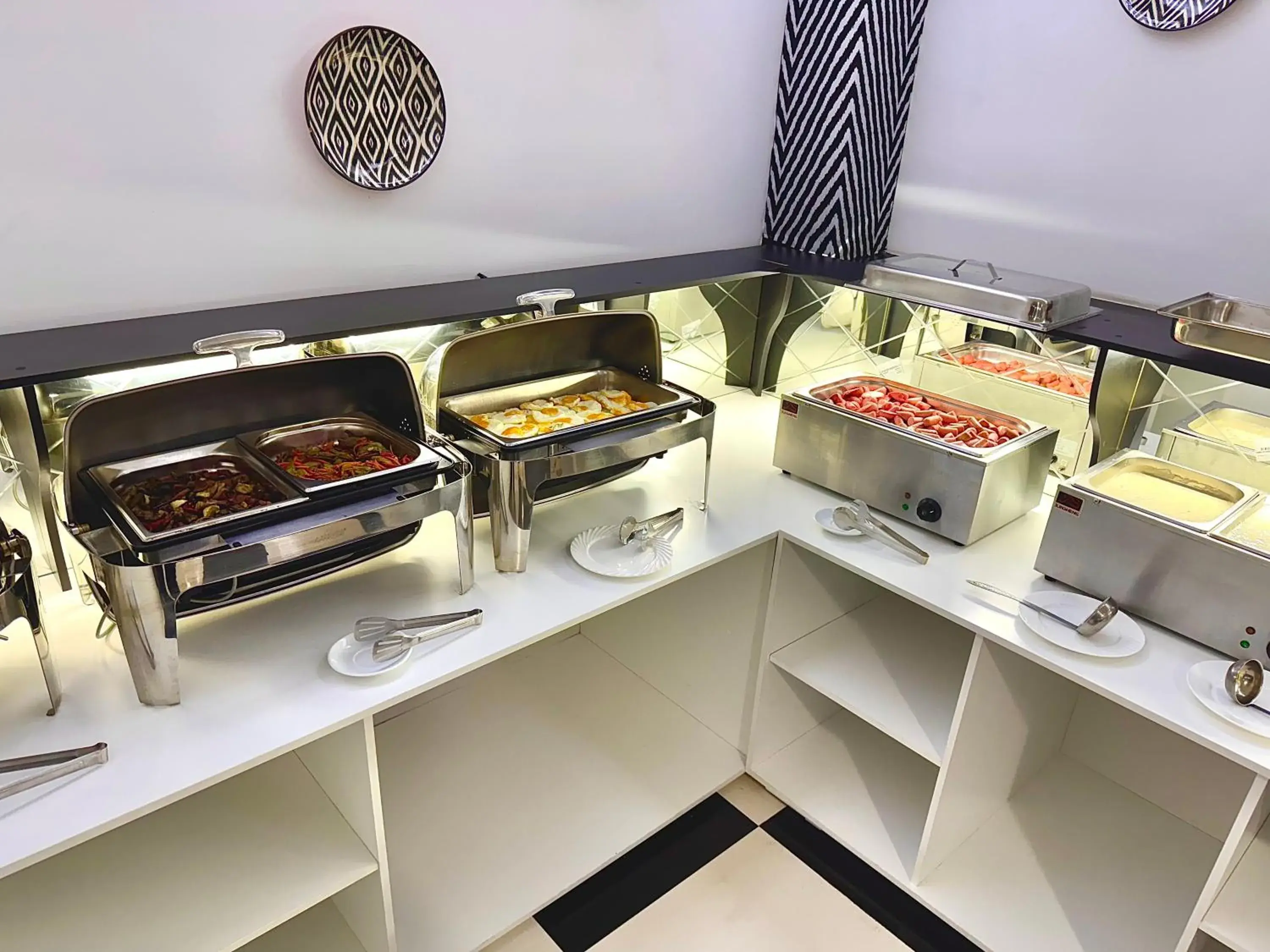 Restaurant/places to eat in Retro Palace Restaurant/places to eat in Retro Palace