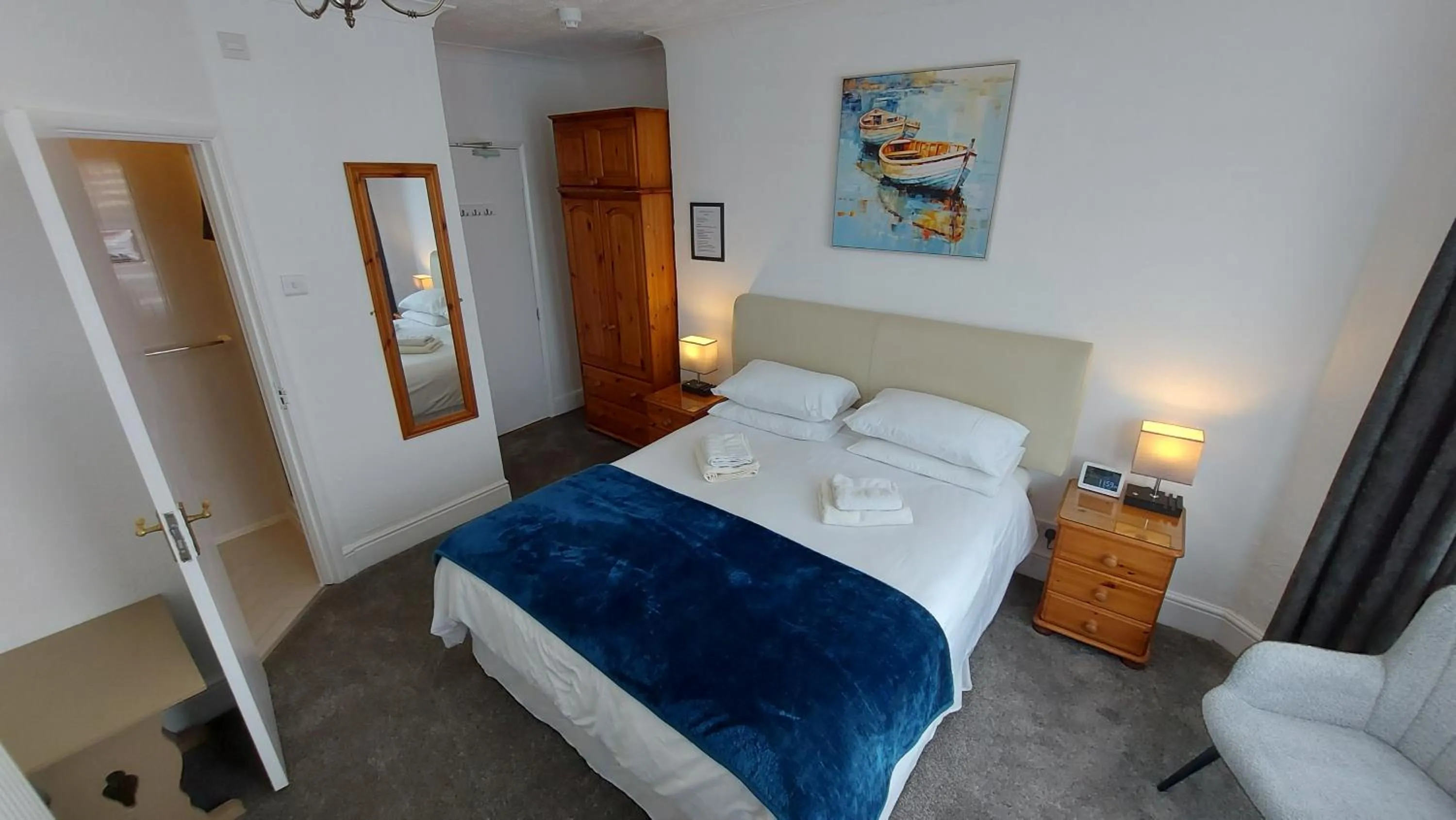 Bed in The Clifton at Paignton