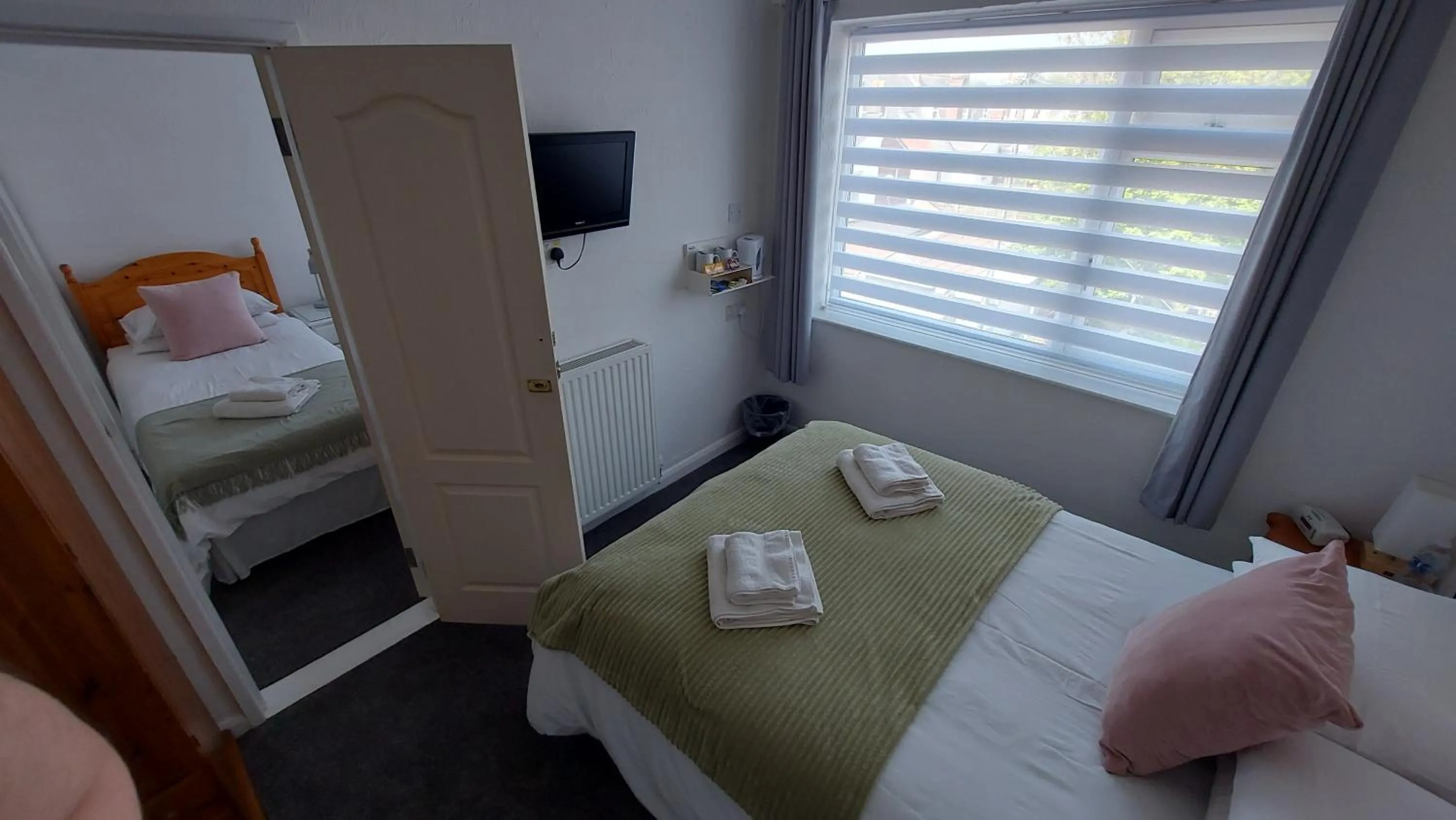 Bed in The Clifton at Paignton