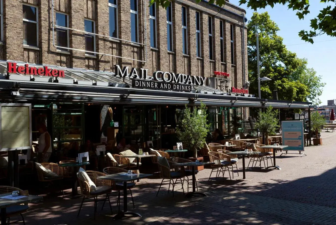 Restaurant/places to eat in Monument Hotel Restaurant/places to eat in Monument Hotel