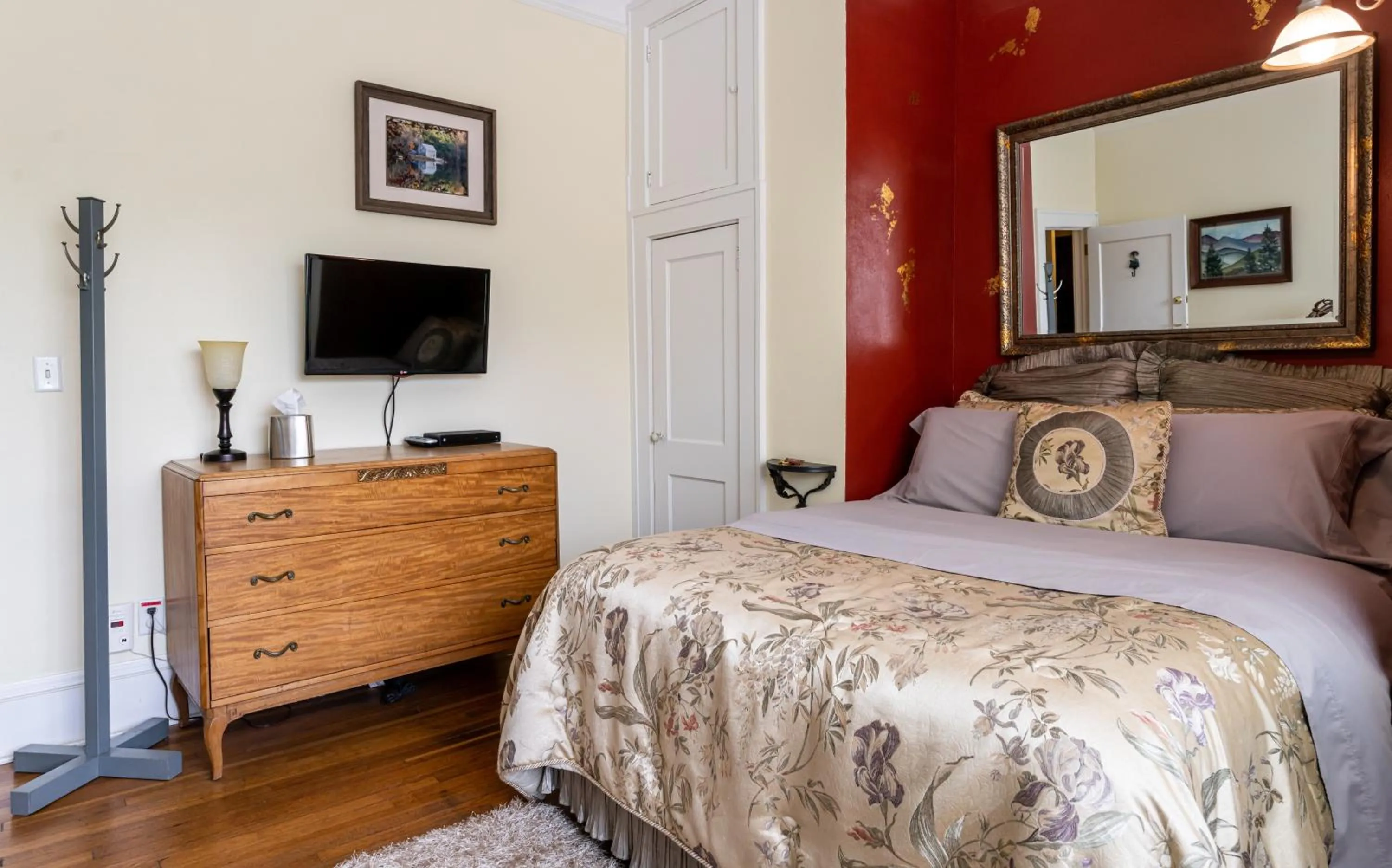 Bed in Sweet Biscuit Inn