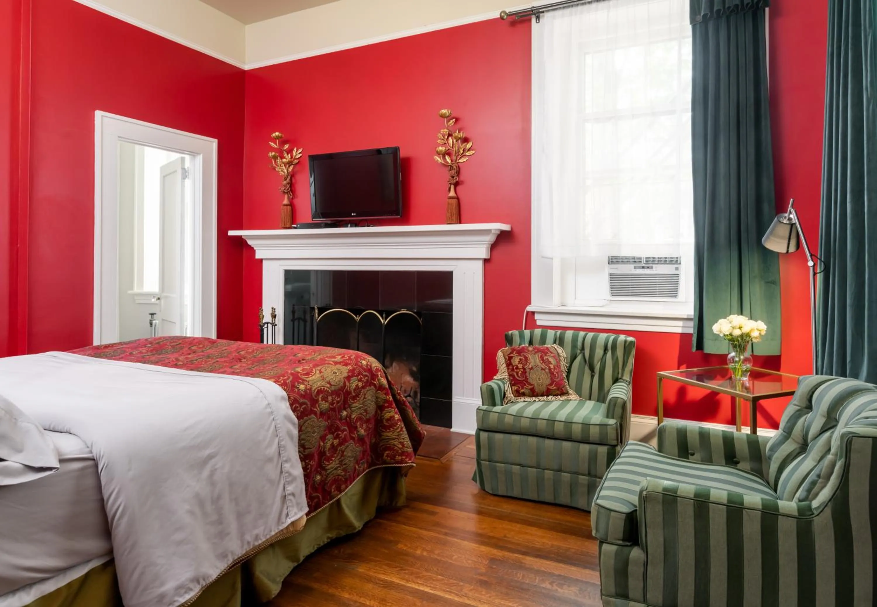 Bed in Sweet Biscuit Inn