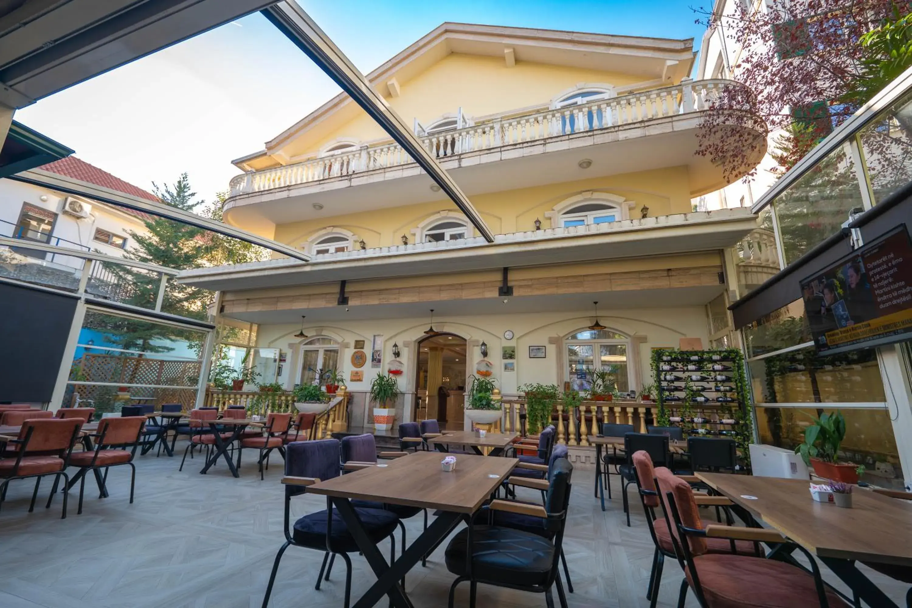 Property building in Olimpic Hotel Property building in Olimpic Hotel