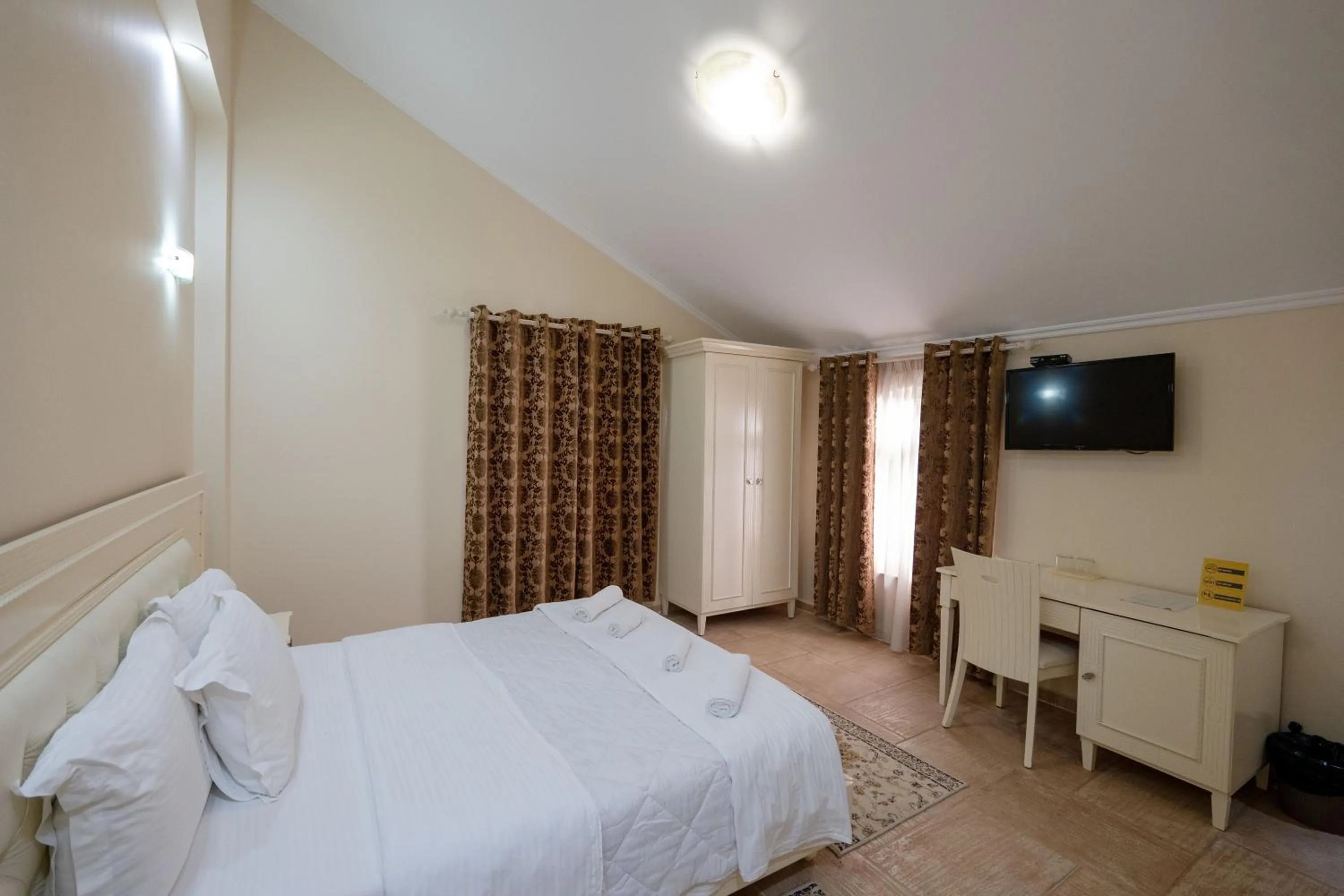 Bed in Olimpic Hotel