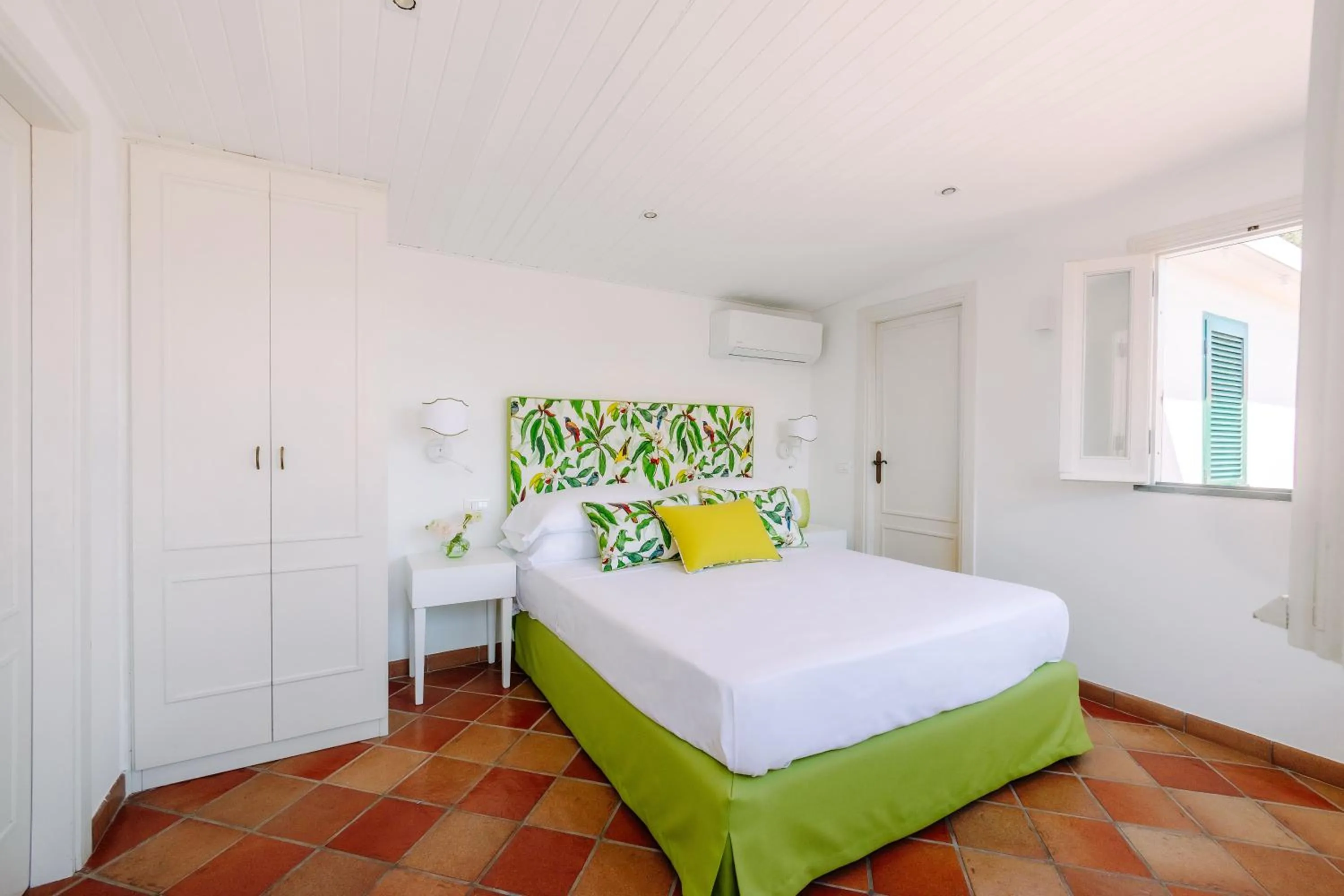 Bedroom, Bed in Eden Villa