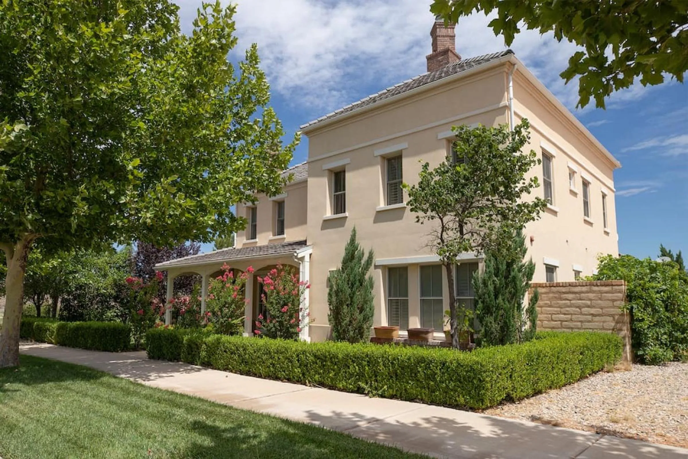 Mirabella Villa Private Pool and Outdoor Kitchen