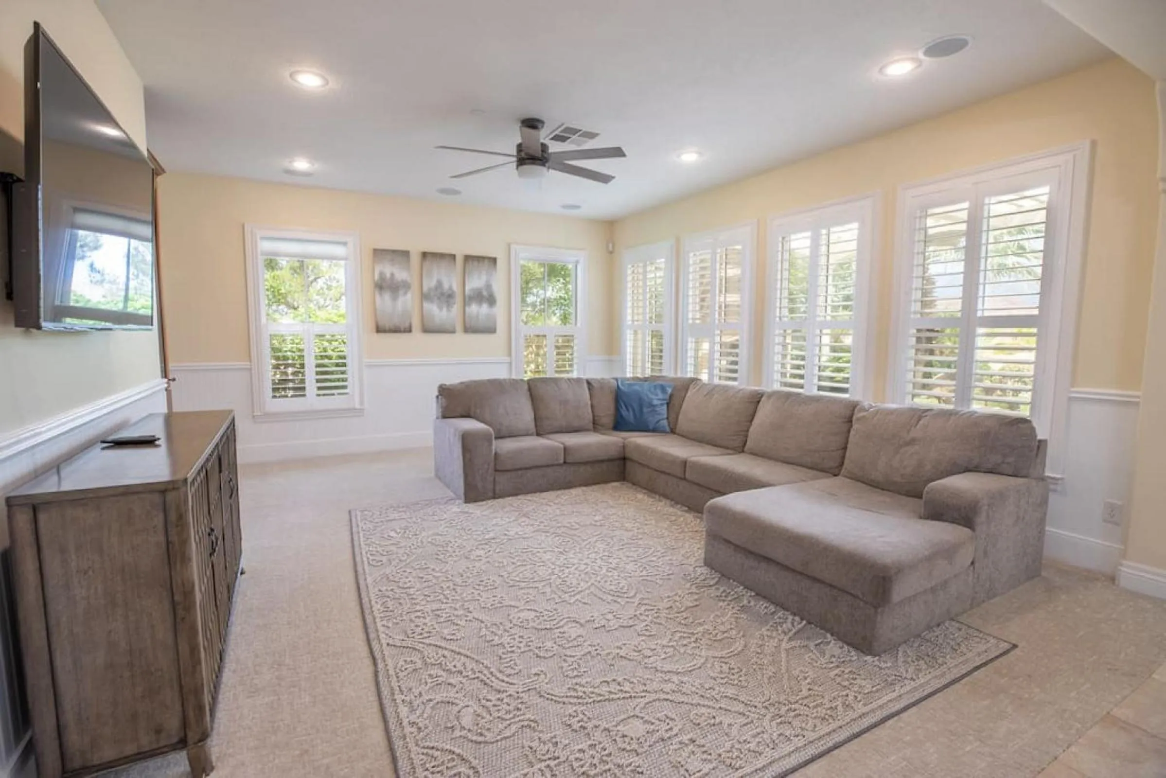 Mirabella Villa Private Pool and Outdoor Kitchen