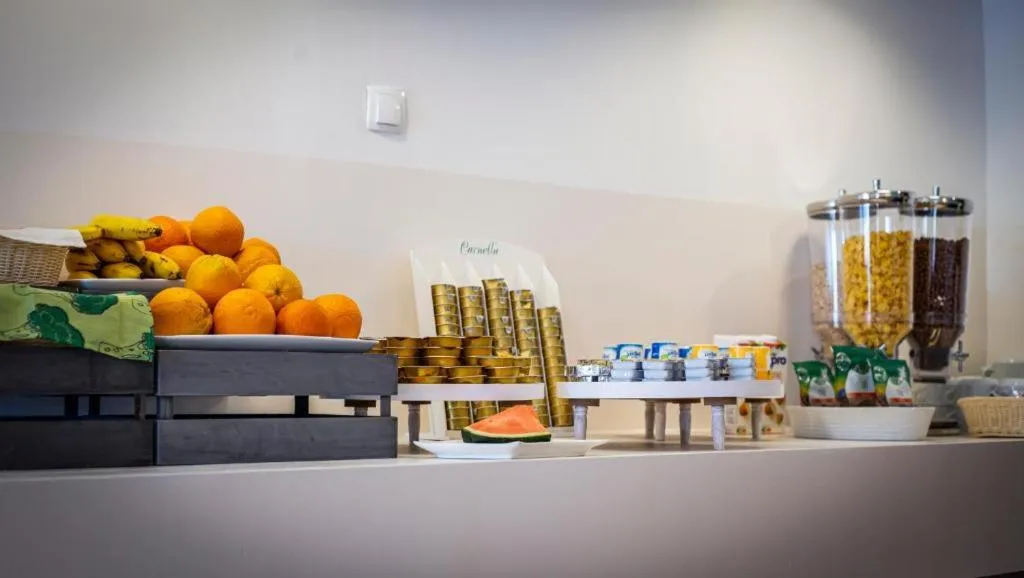 Food and drinks in Hotel Lumbarda