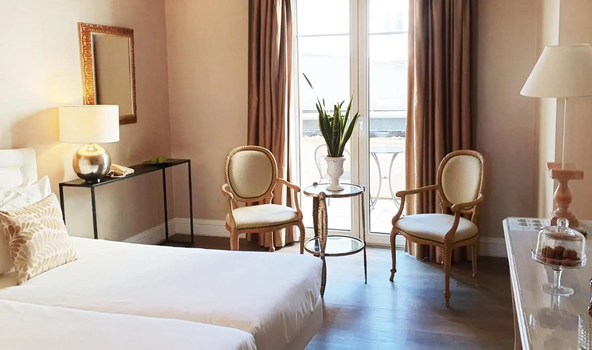 Bed in Grecotel Larissa Imperial Bed in Grecotel Larissa Imperial