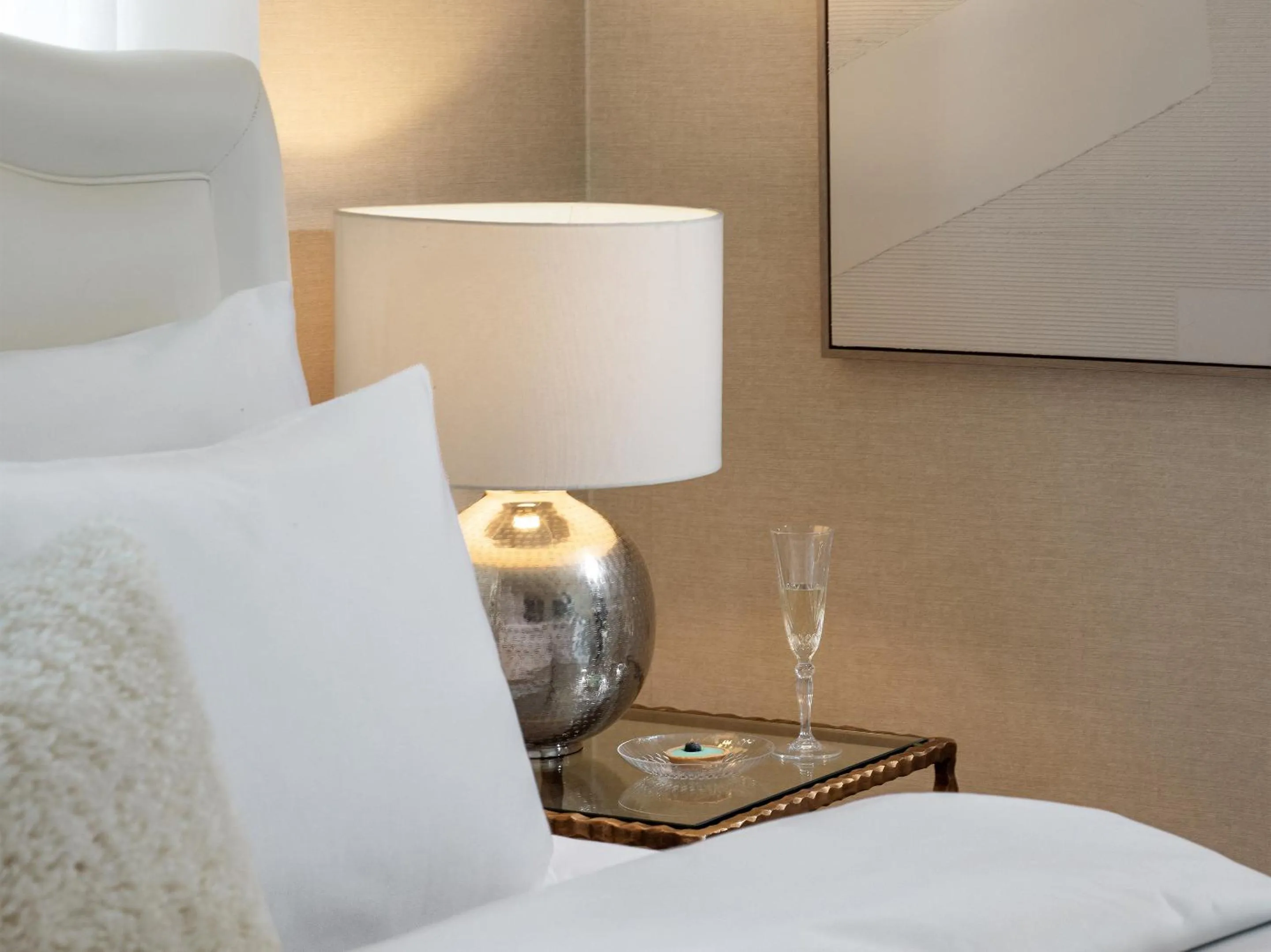 Bed in Grecotel Larissa Imperial