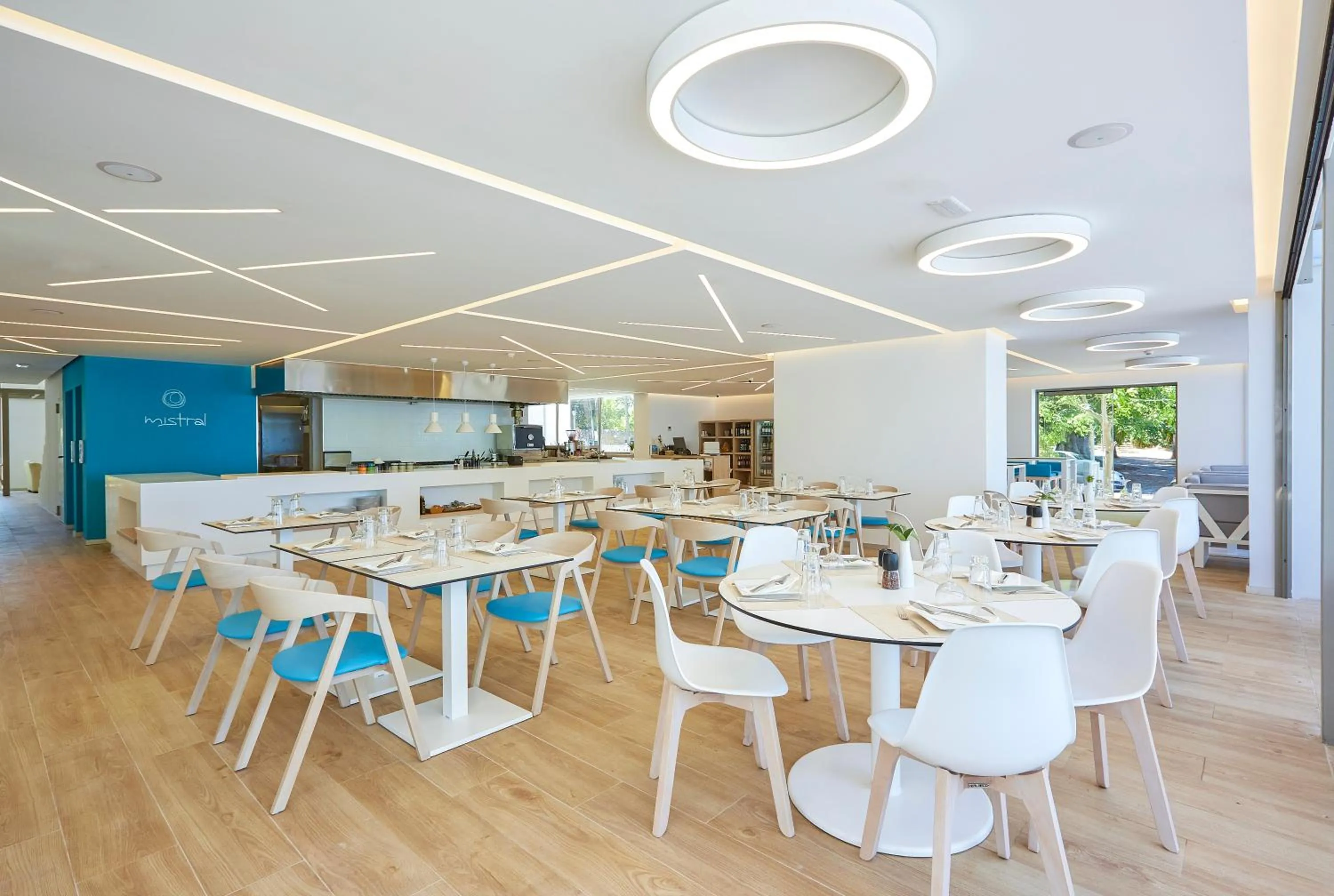 Buffet breakfast in Triton Boutique Hotel