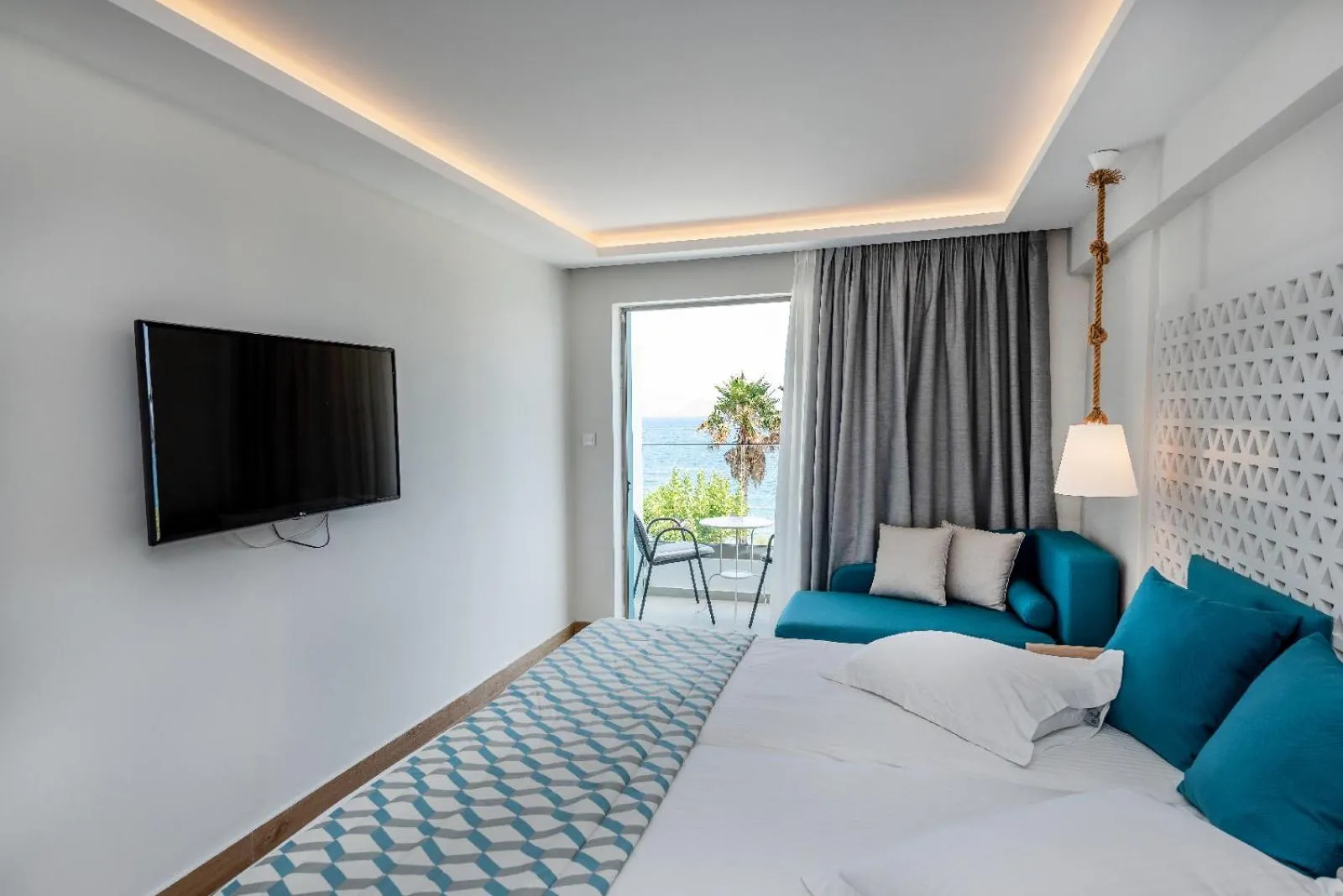 Bed in Triton Boutique Hotel