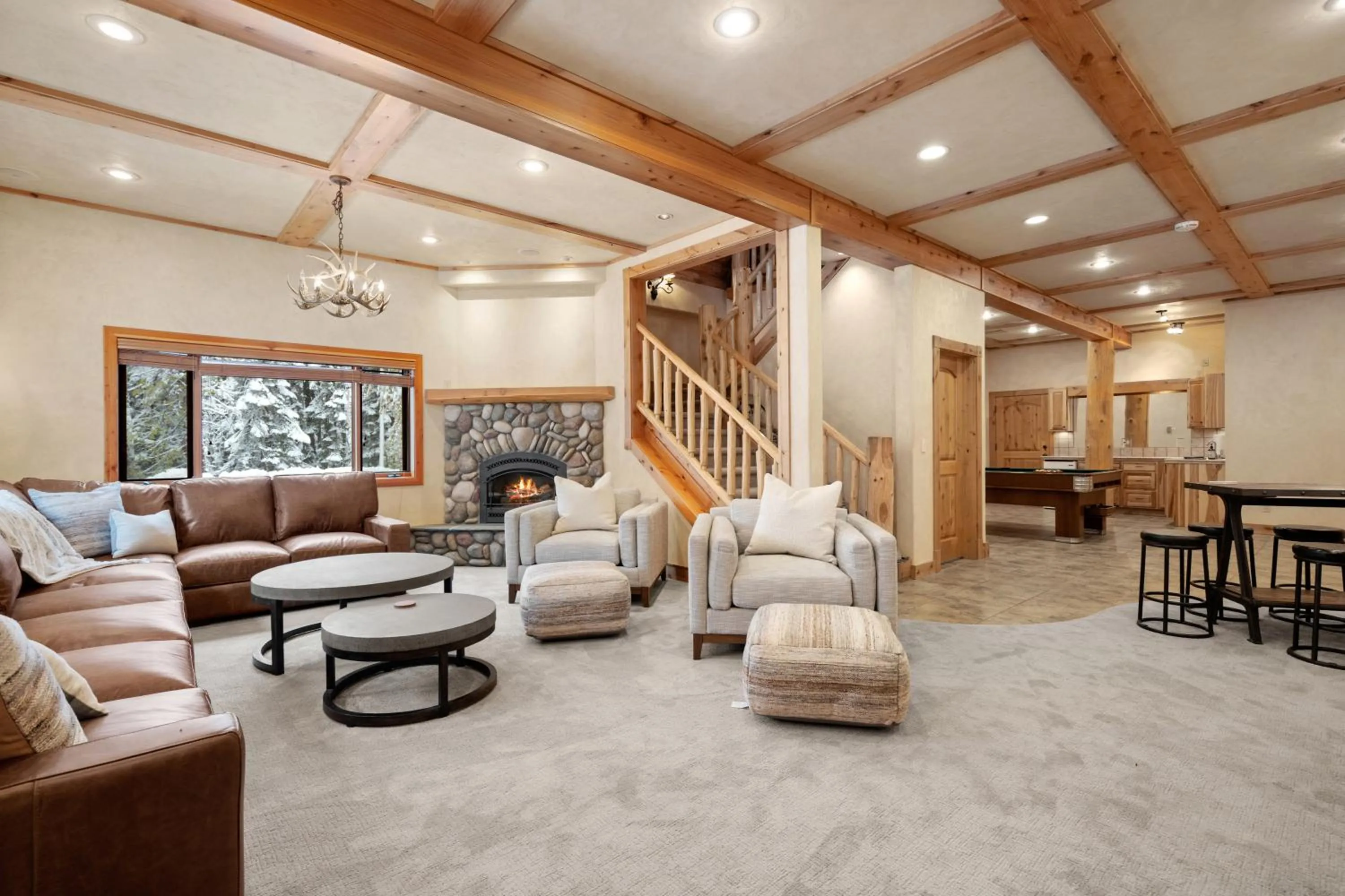 The Grand Alpine Lodge