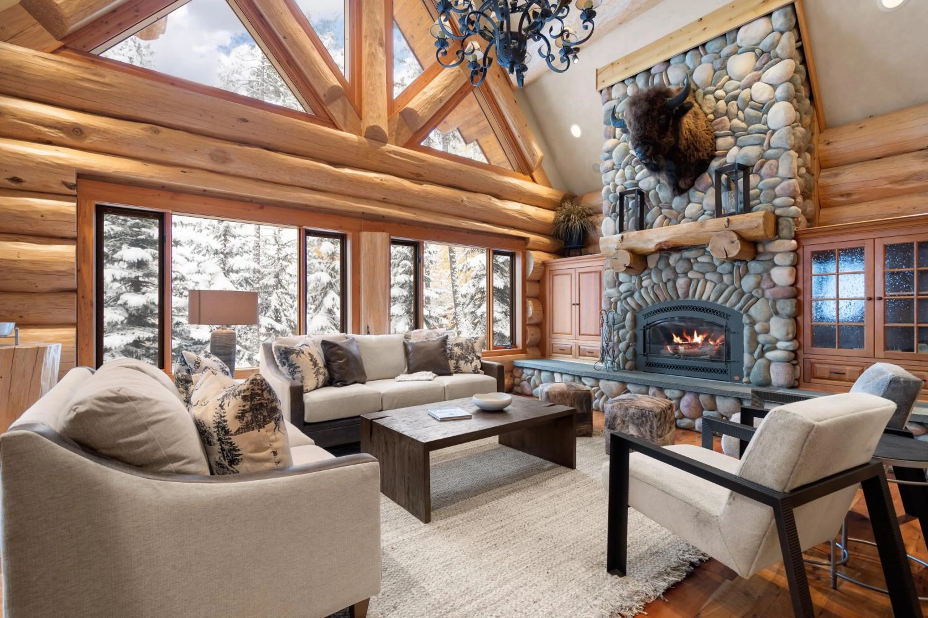 The Grand Alpine Lodge