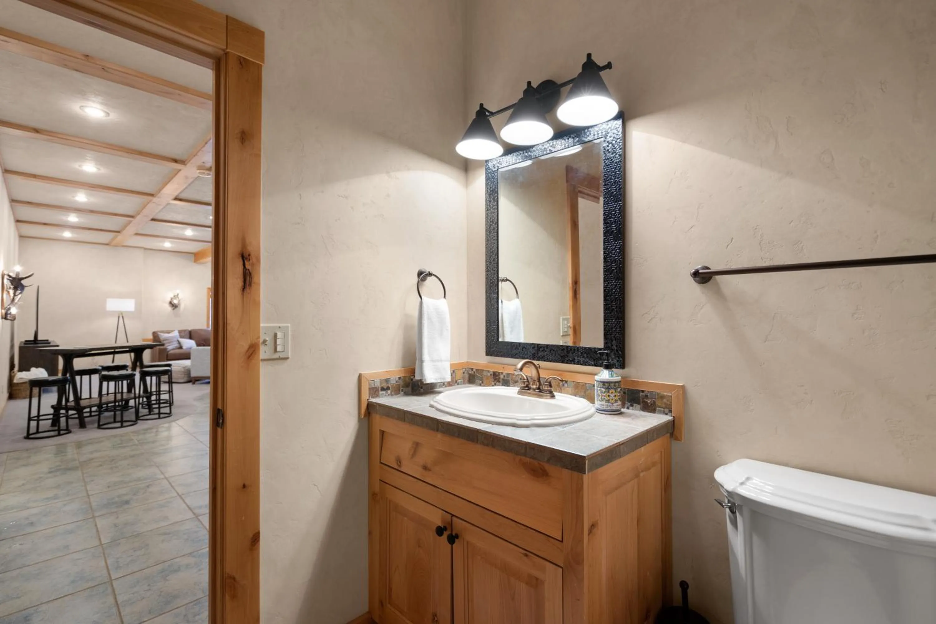 The Grand Alpine Lodge