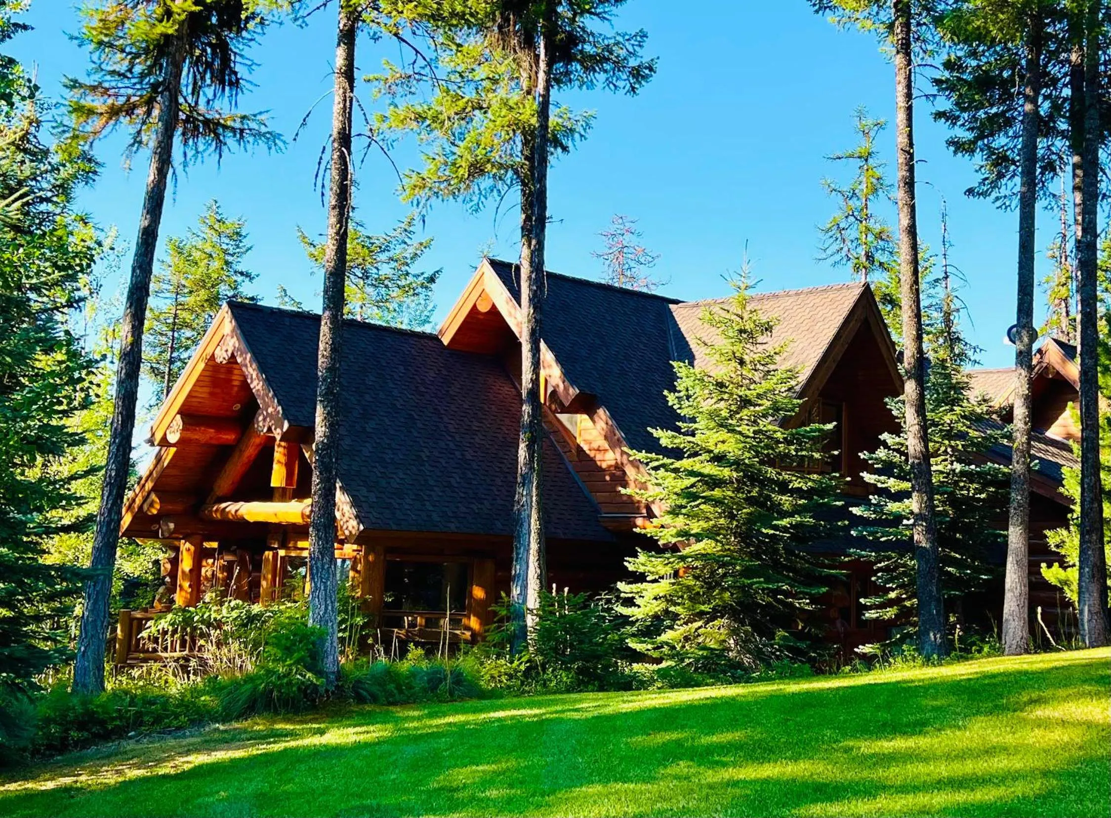 The Grand Alpine Lodge