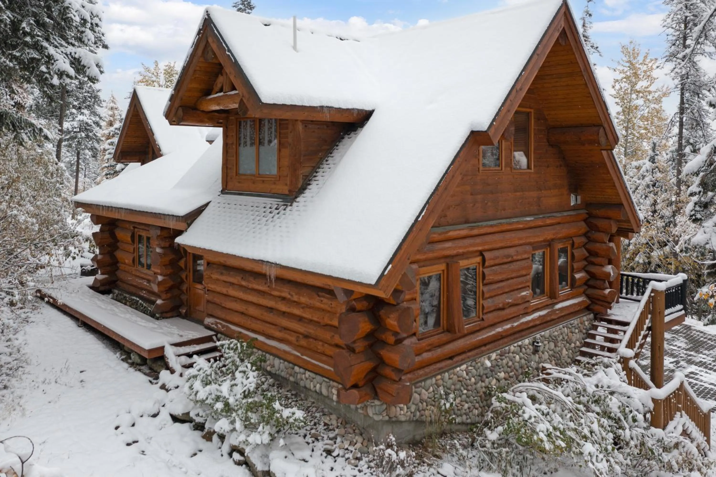 The Grand Alpine Lodge