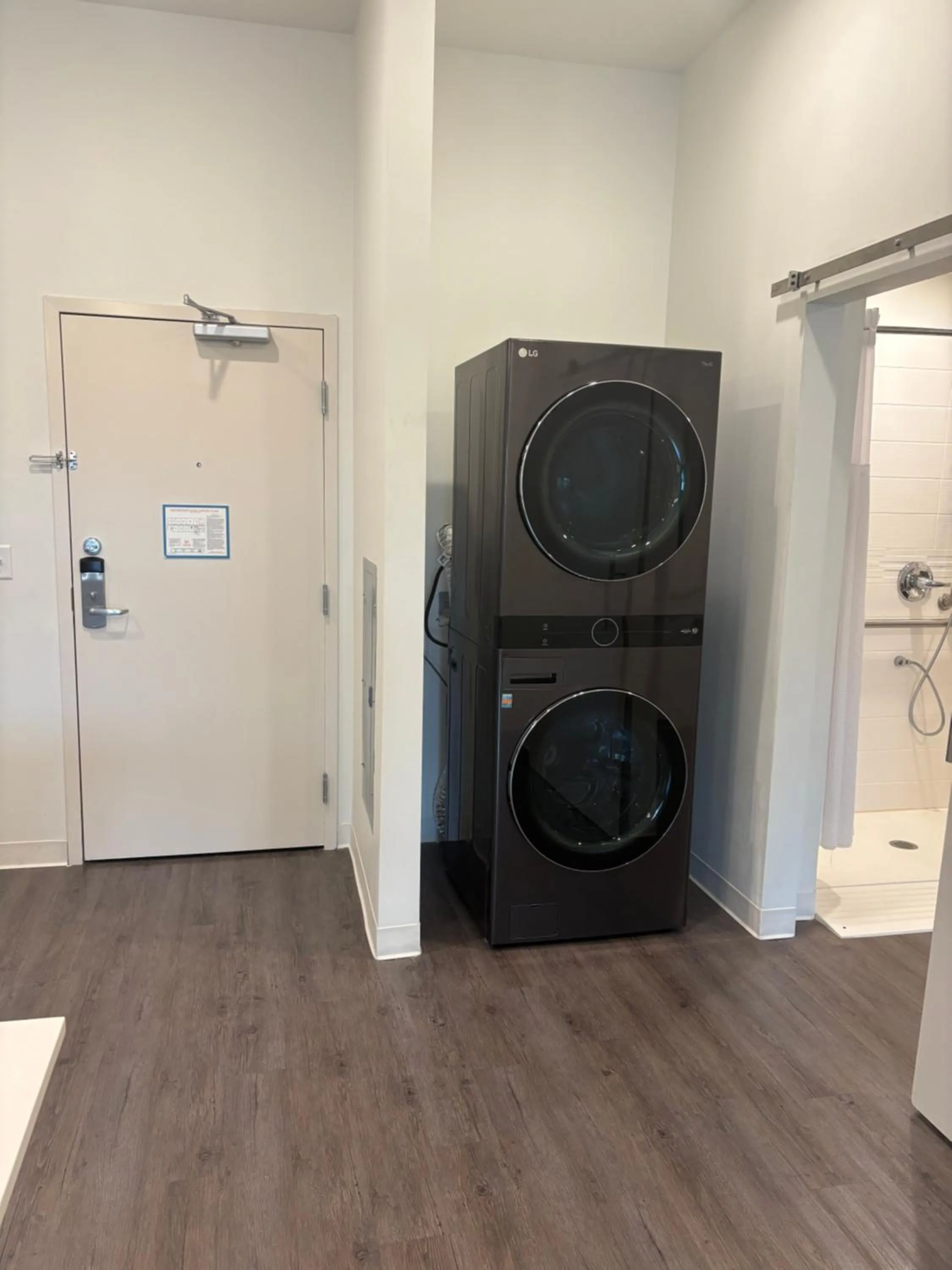 washing machine in THE NEST