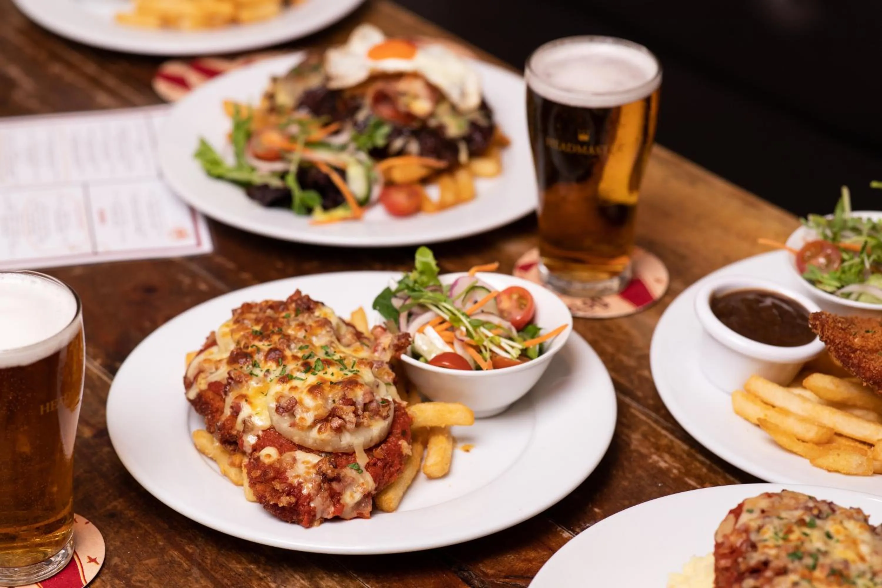 Restaurant/places to eat in Kelso Hotel