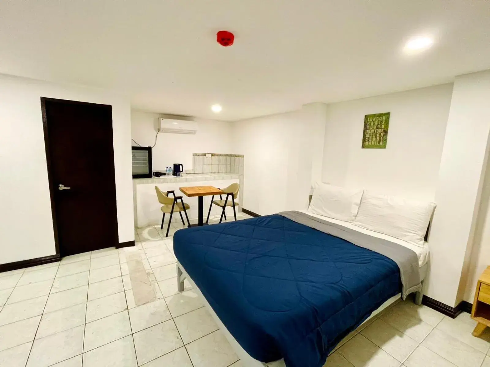 Bed in Bluewing Hotel Angeles powered by Cocotel Bed in Bluewing Hotel Angeles powered by Cocotel